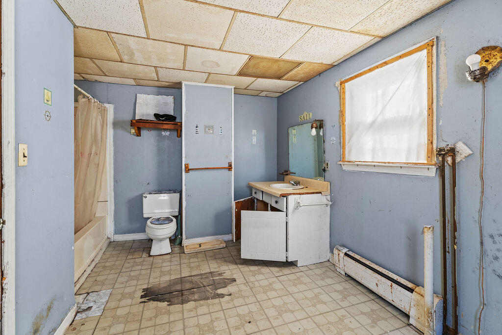 82 Summer Street Property Photo 14