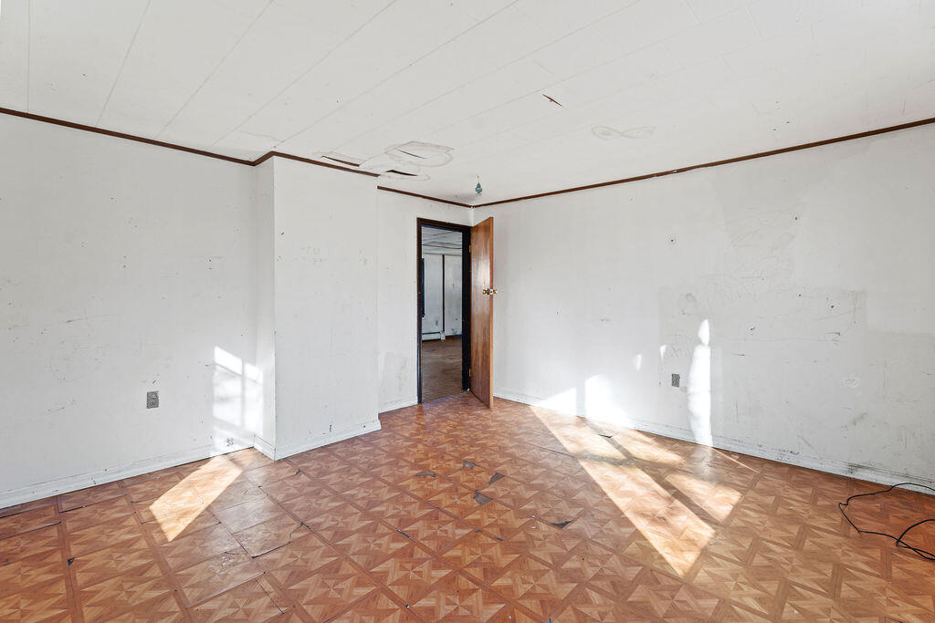 82 Summer Street Property Photo 16