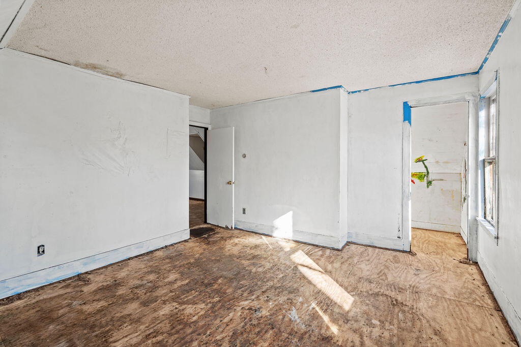 82 Summer Street Property Photo 23