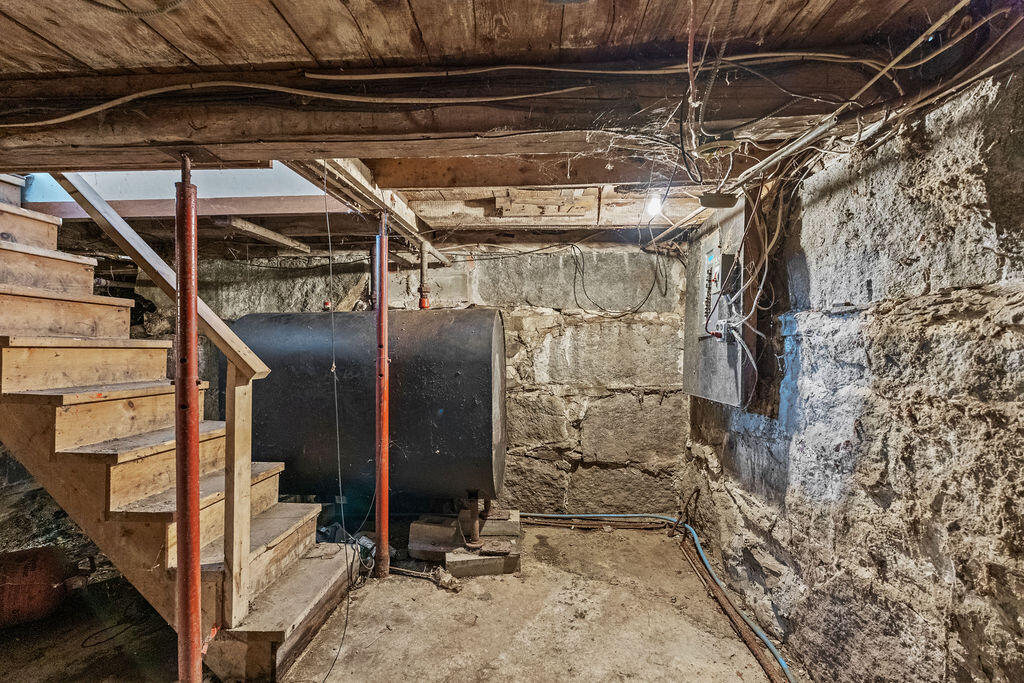 82 Summer Street Property Photo 30