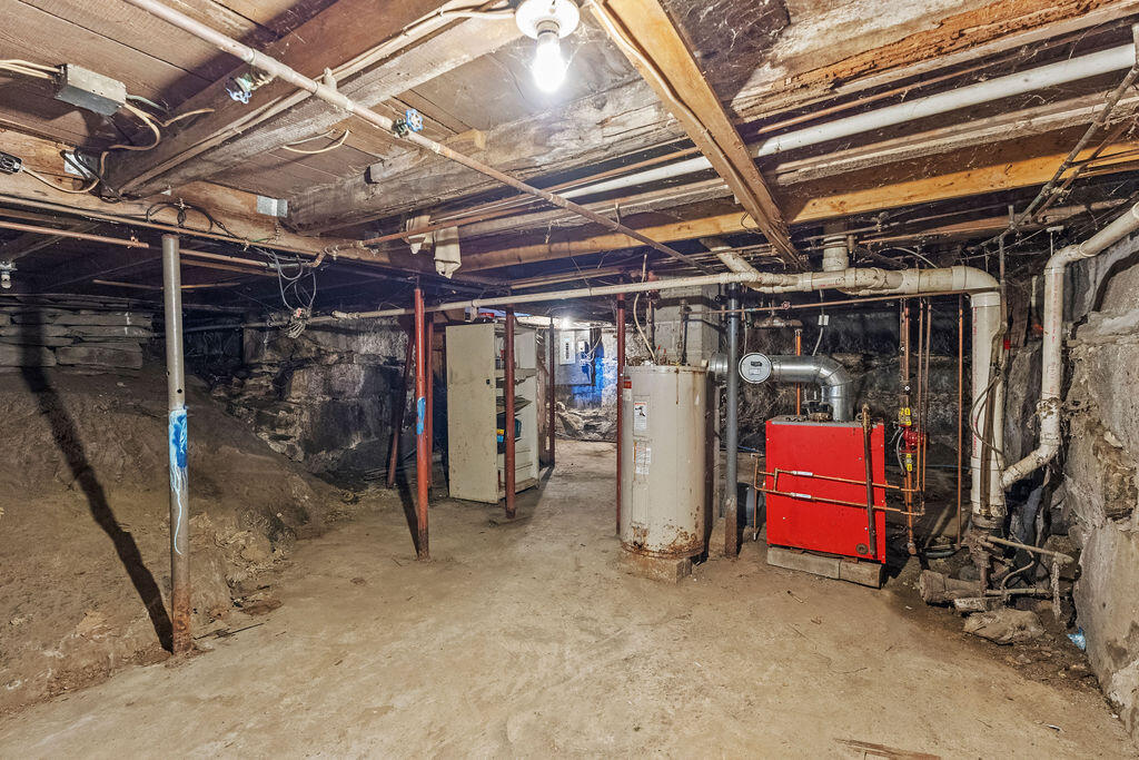 82 Summer Street Property Photo 31