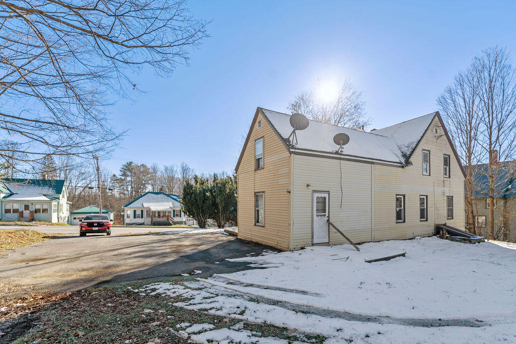82 Summer Street Property Photo 33