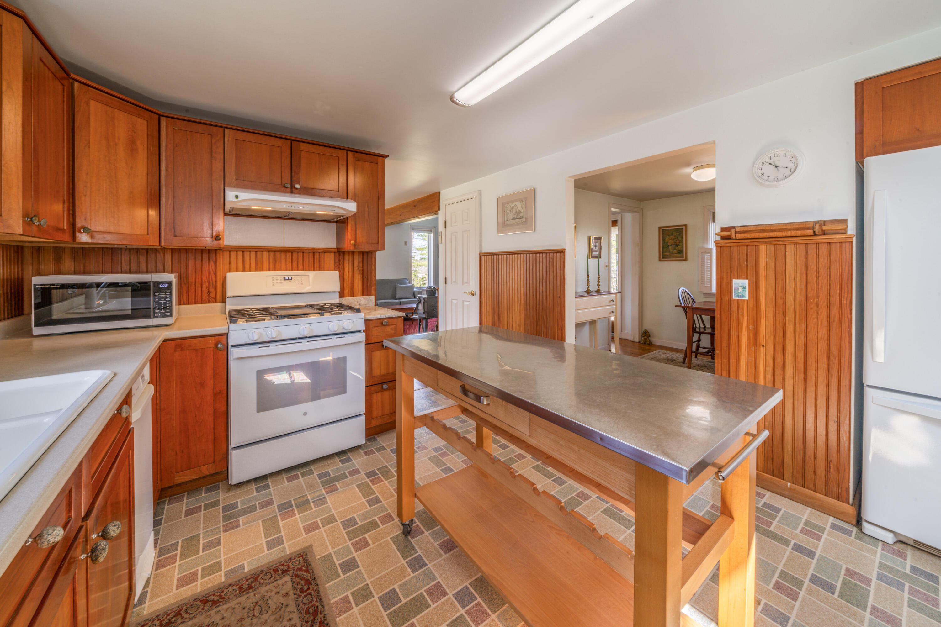 568 Bluff Road Property Photo 13
