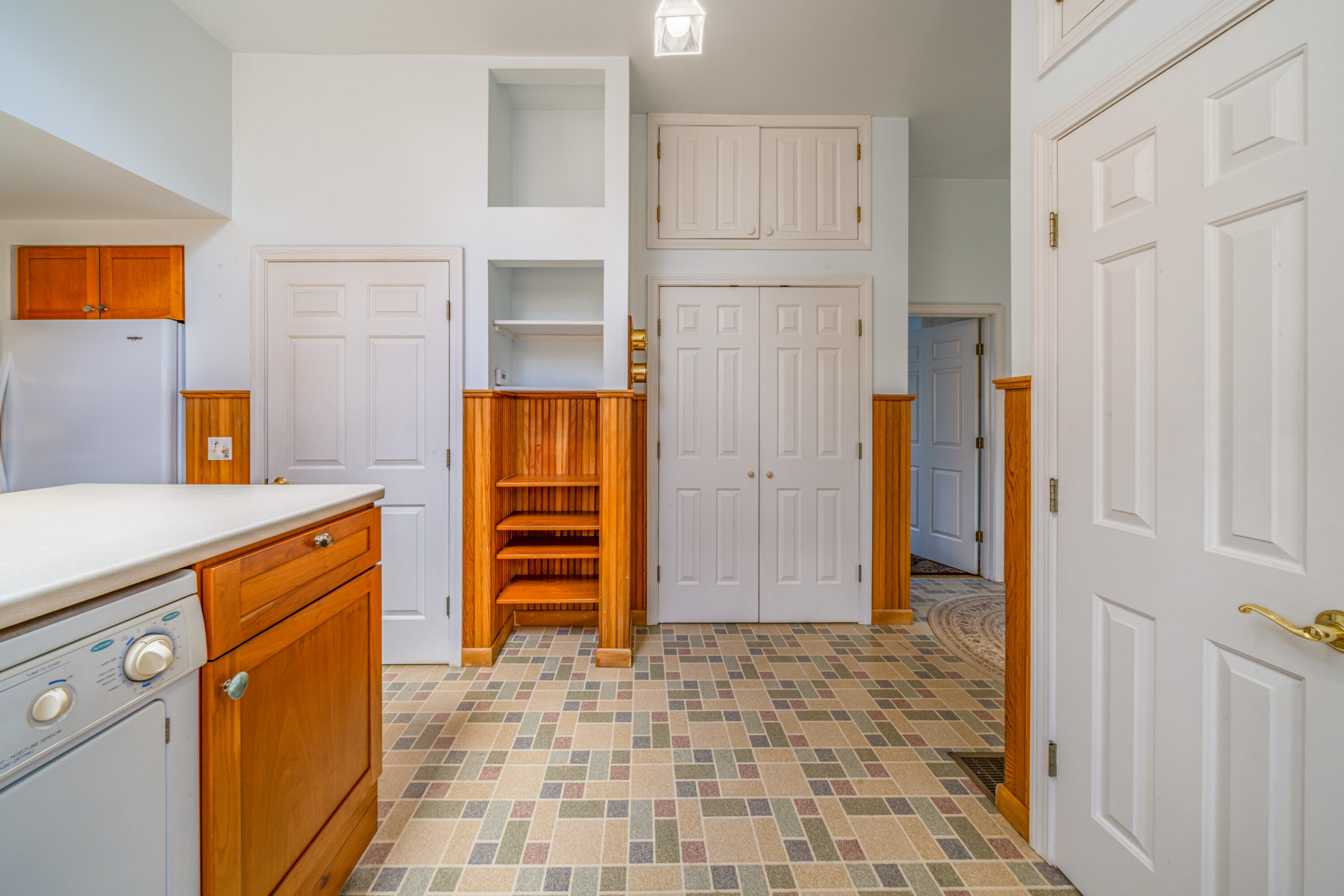 568 Bluff Road Property Photo 14