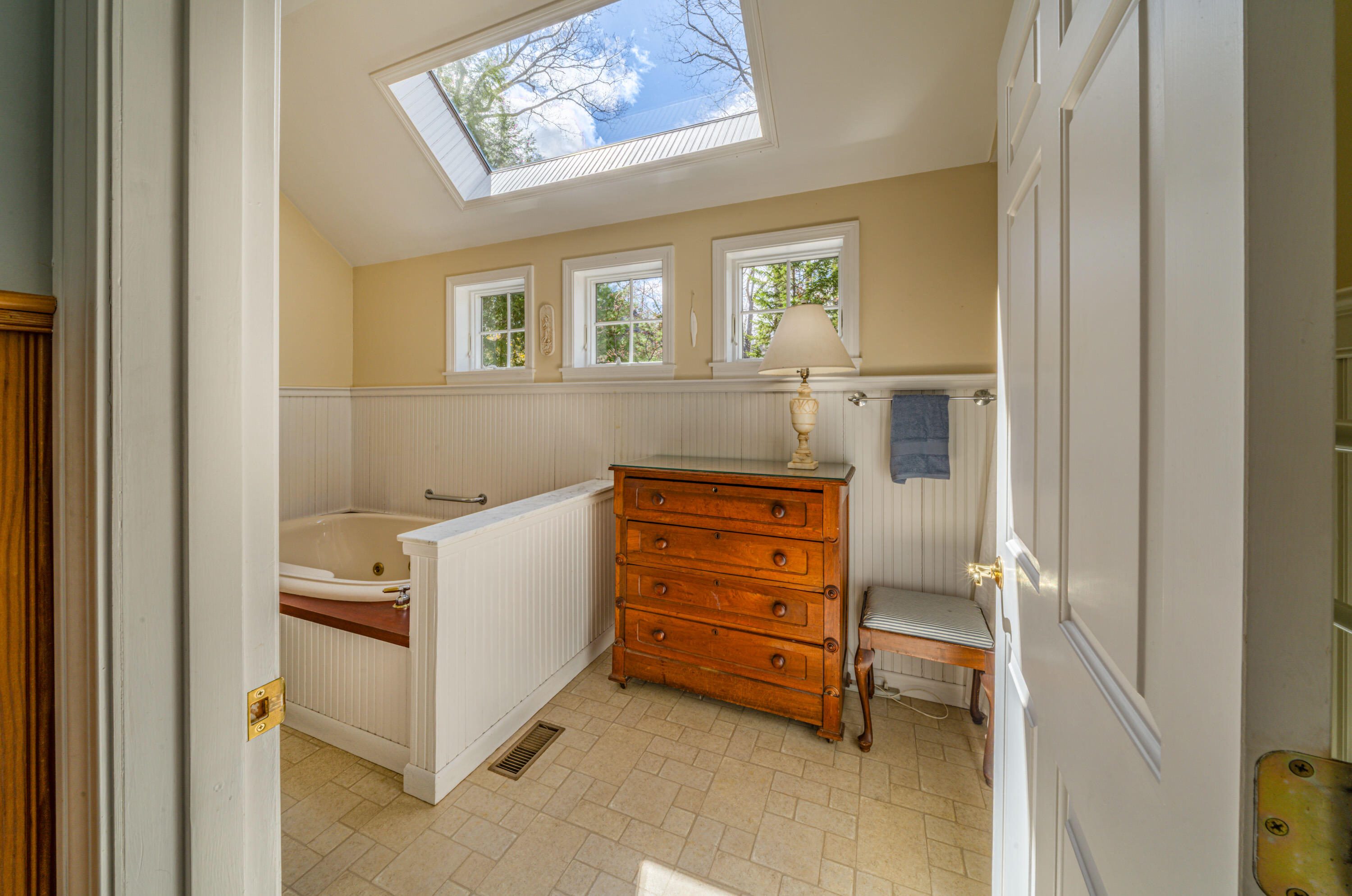 568 Bluff Road Property Photo 30