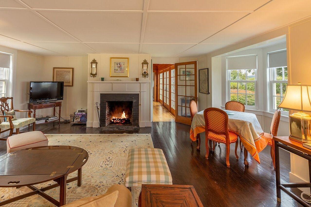 24 Shore Road Property Photo 6