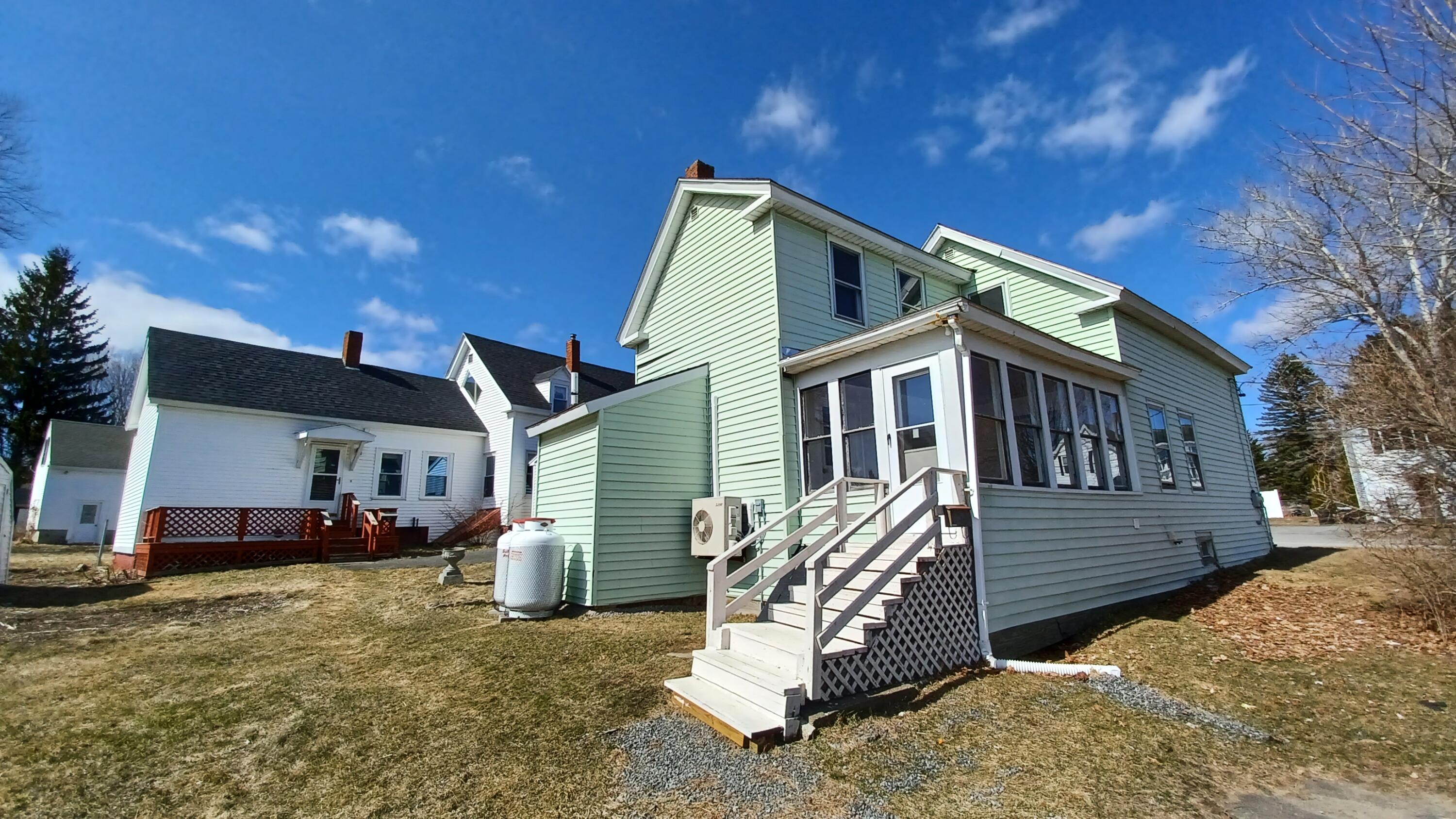 1 Pleasant Street 1 Property Photo 4