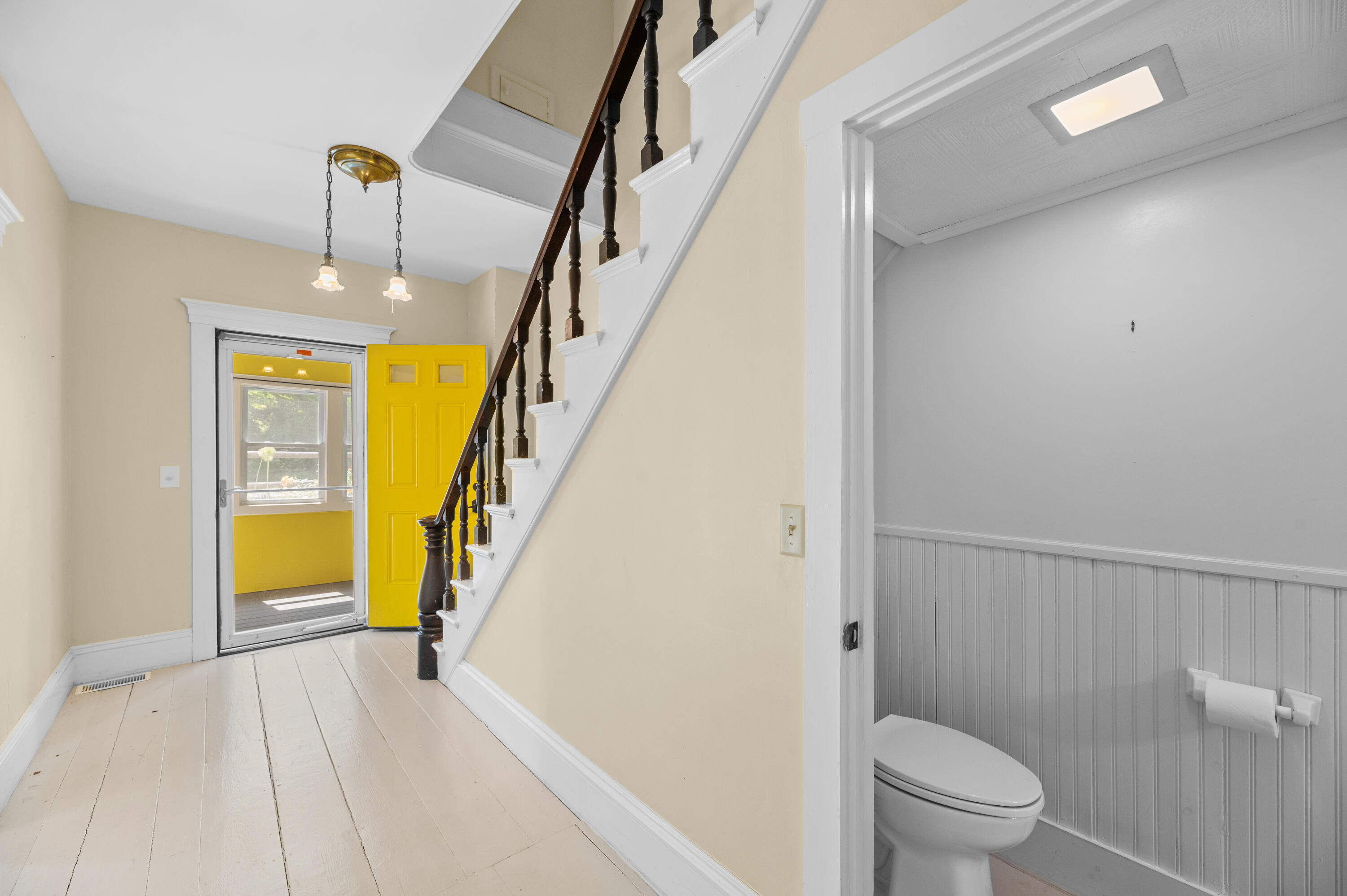 56 Lincoln Avenue Property Photo 16