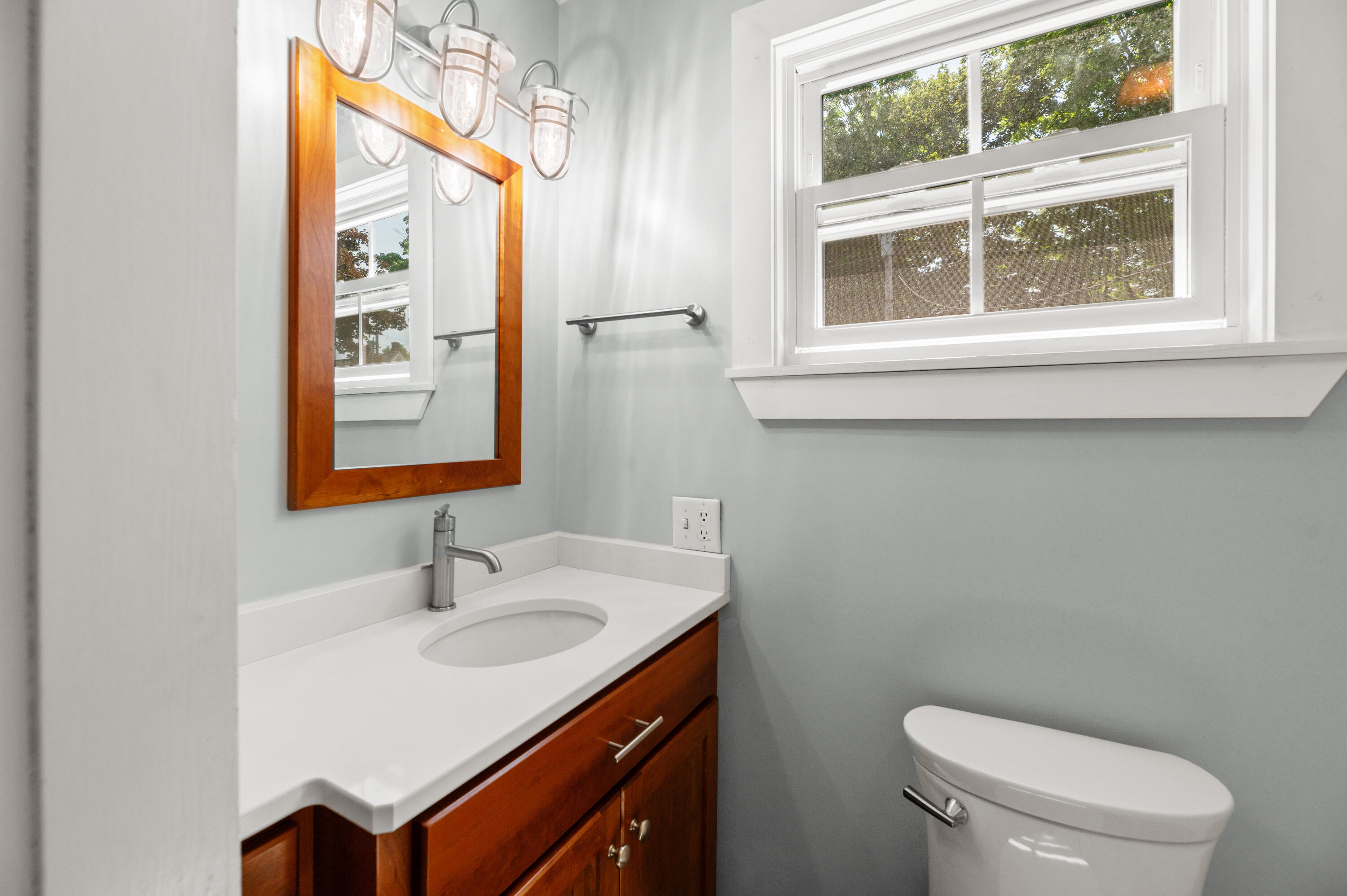 56 Lincoln Avenue Property Photo 23