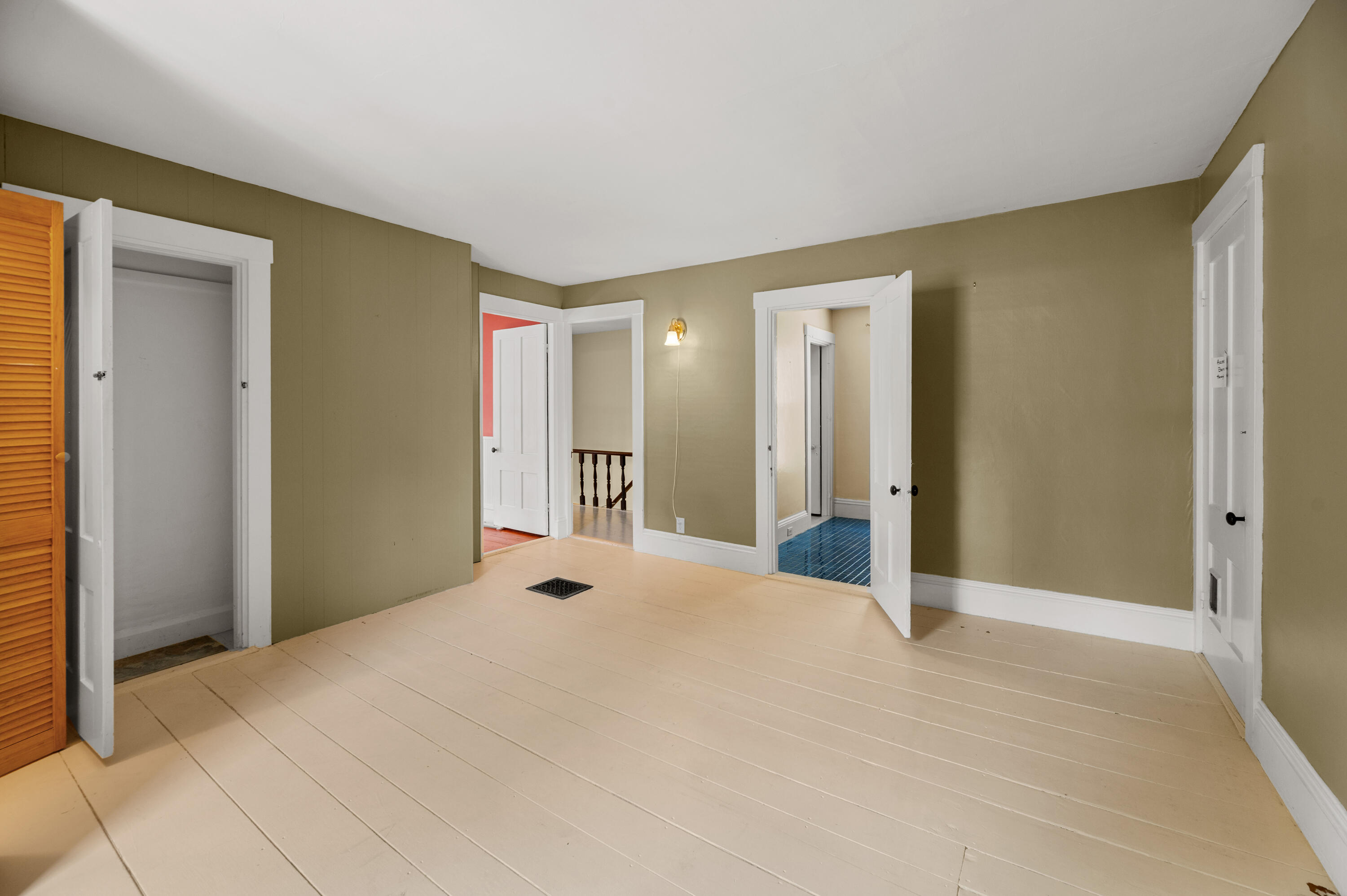 56 Lincoln Avenue Property Photo 28