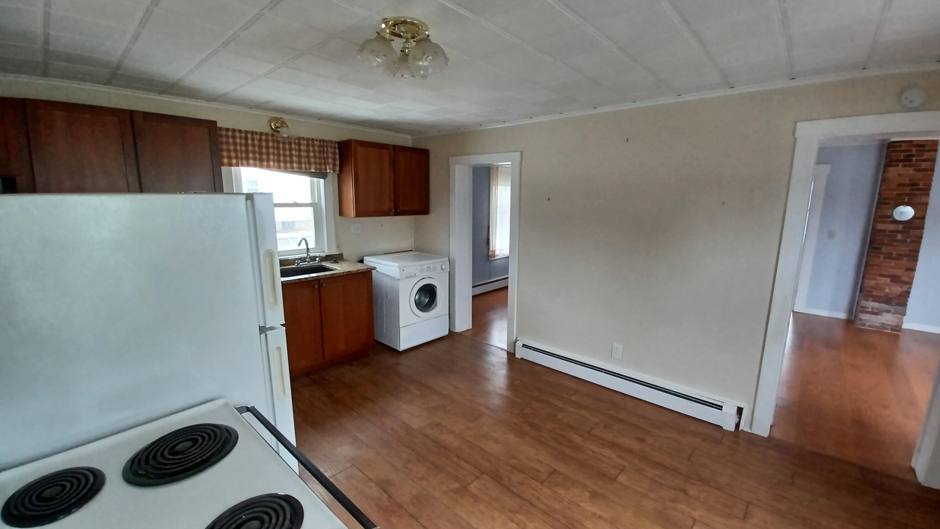3 Pleasant Street 3 Property Photo 7
