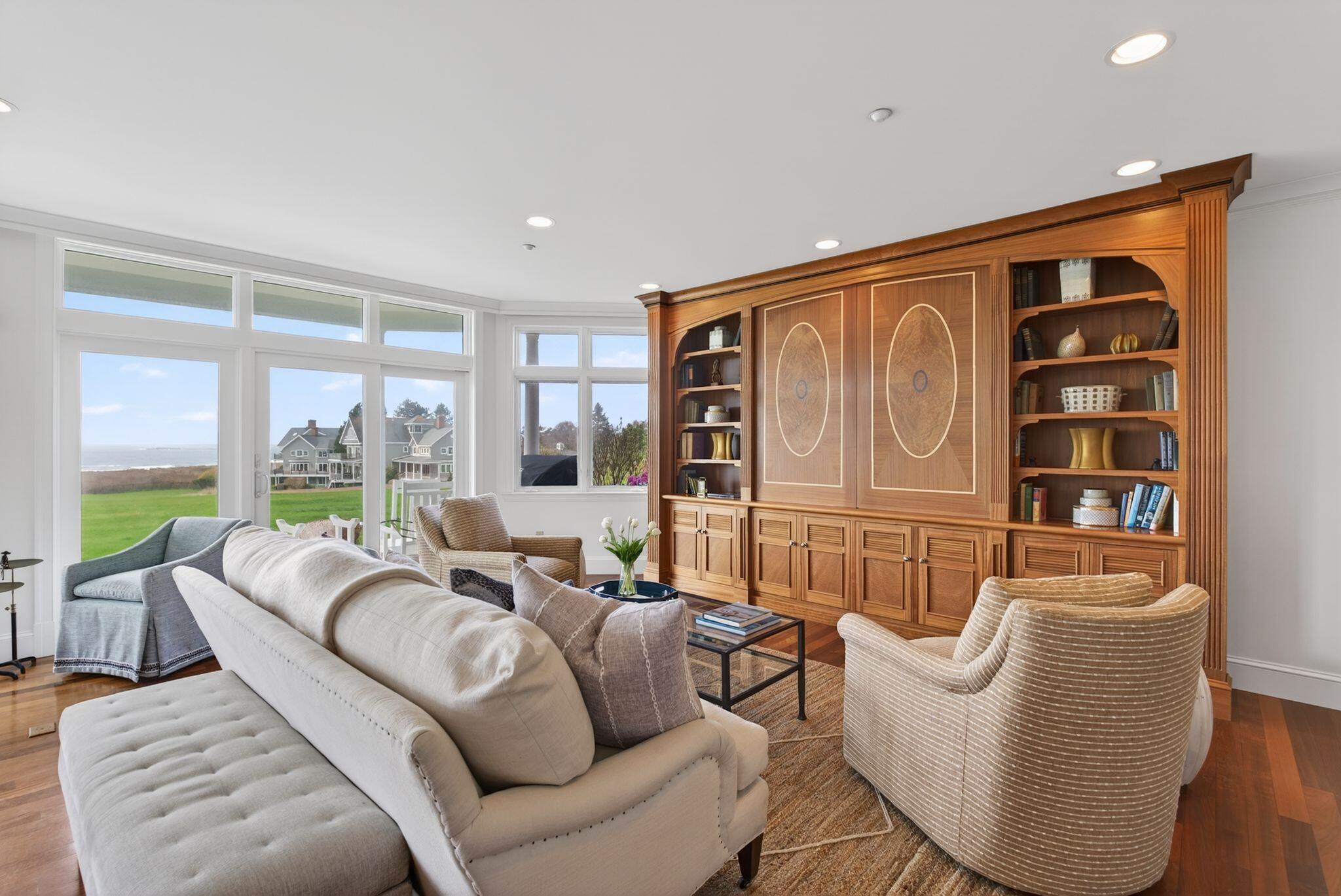 6 Atlantic Drive 6 Property Photo 9