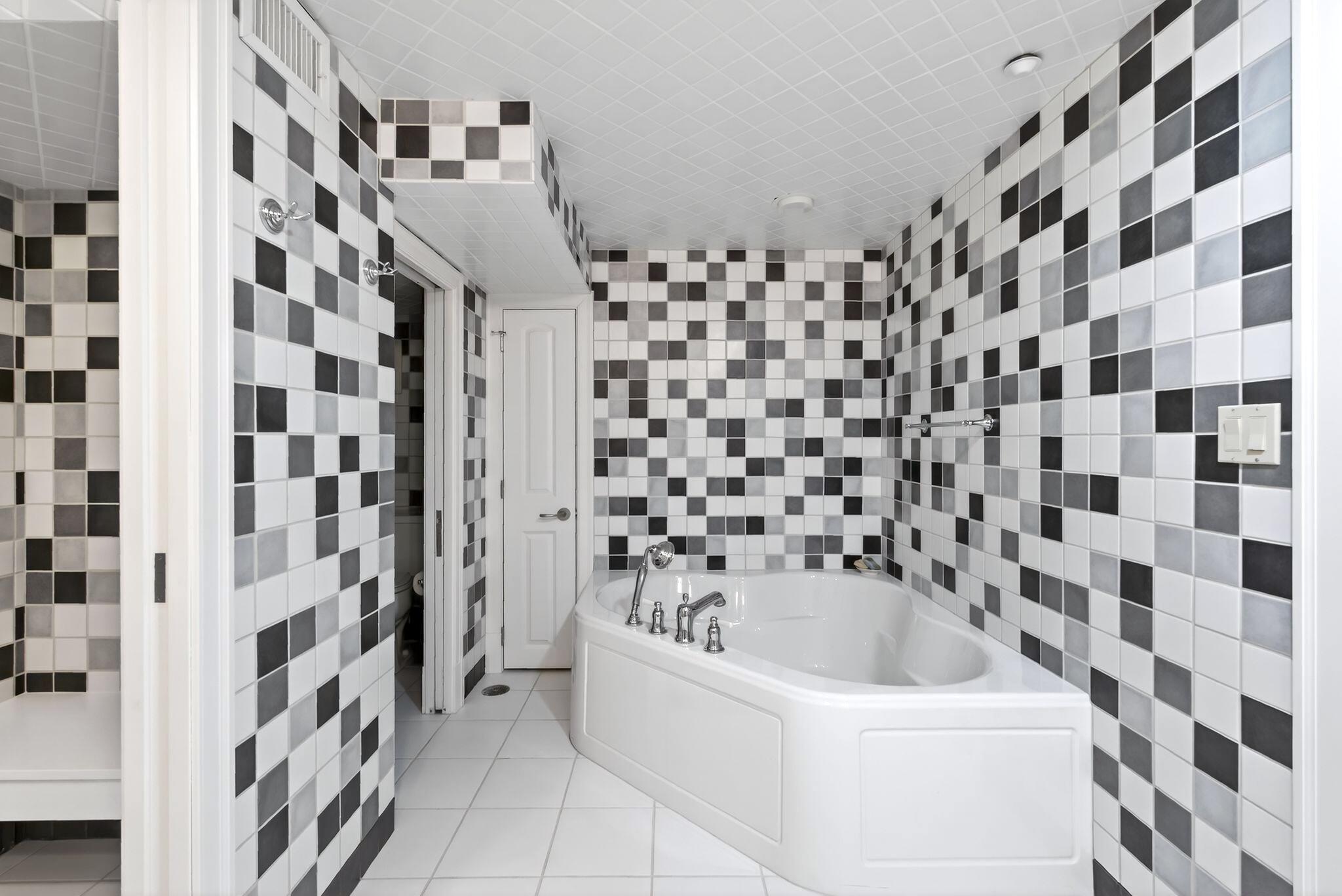 6 Atlantic Drive 6 Property Photo 27