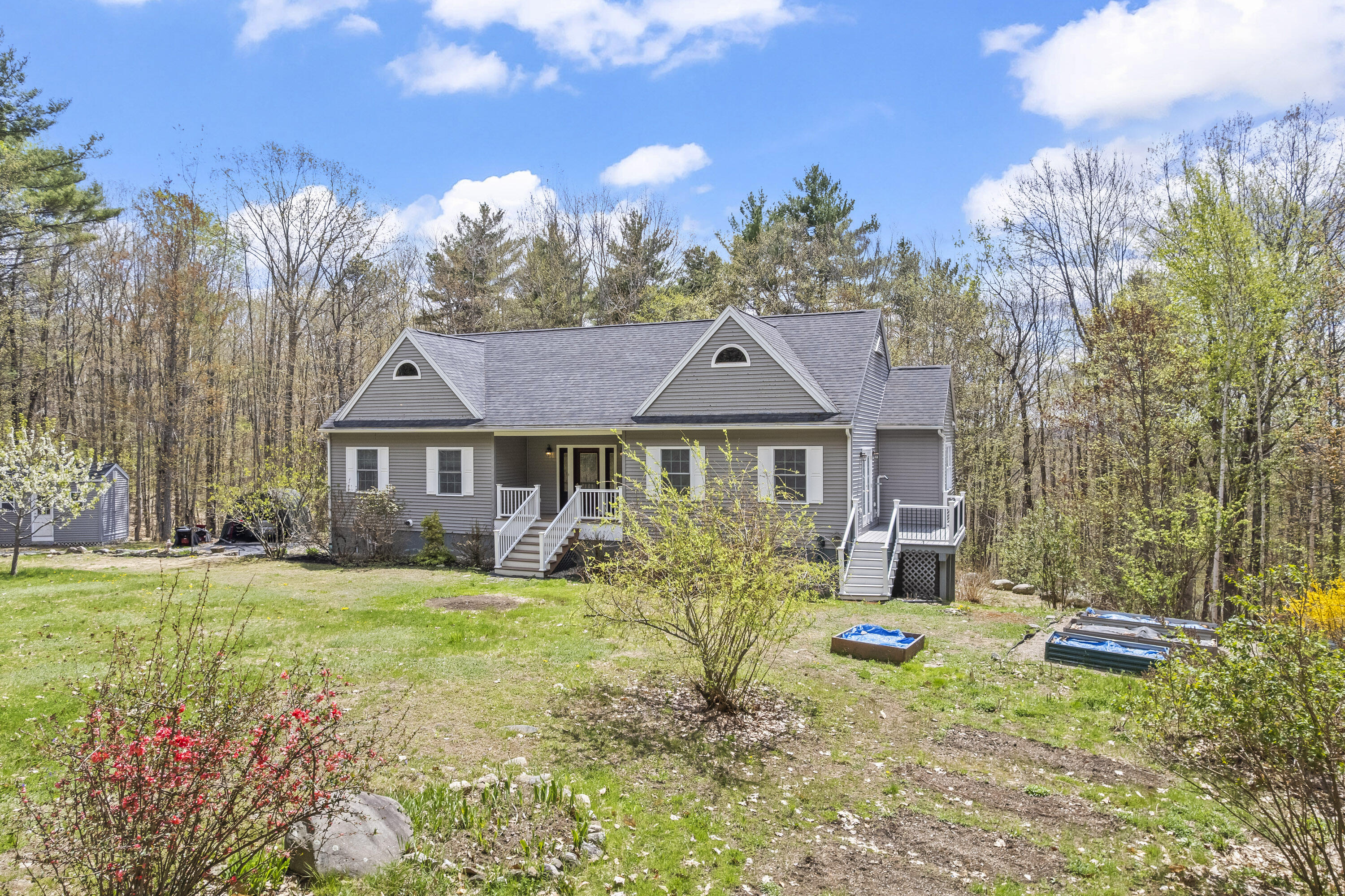 80 Maple Street Property Photo 1
