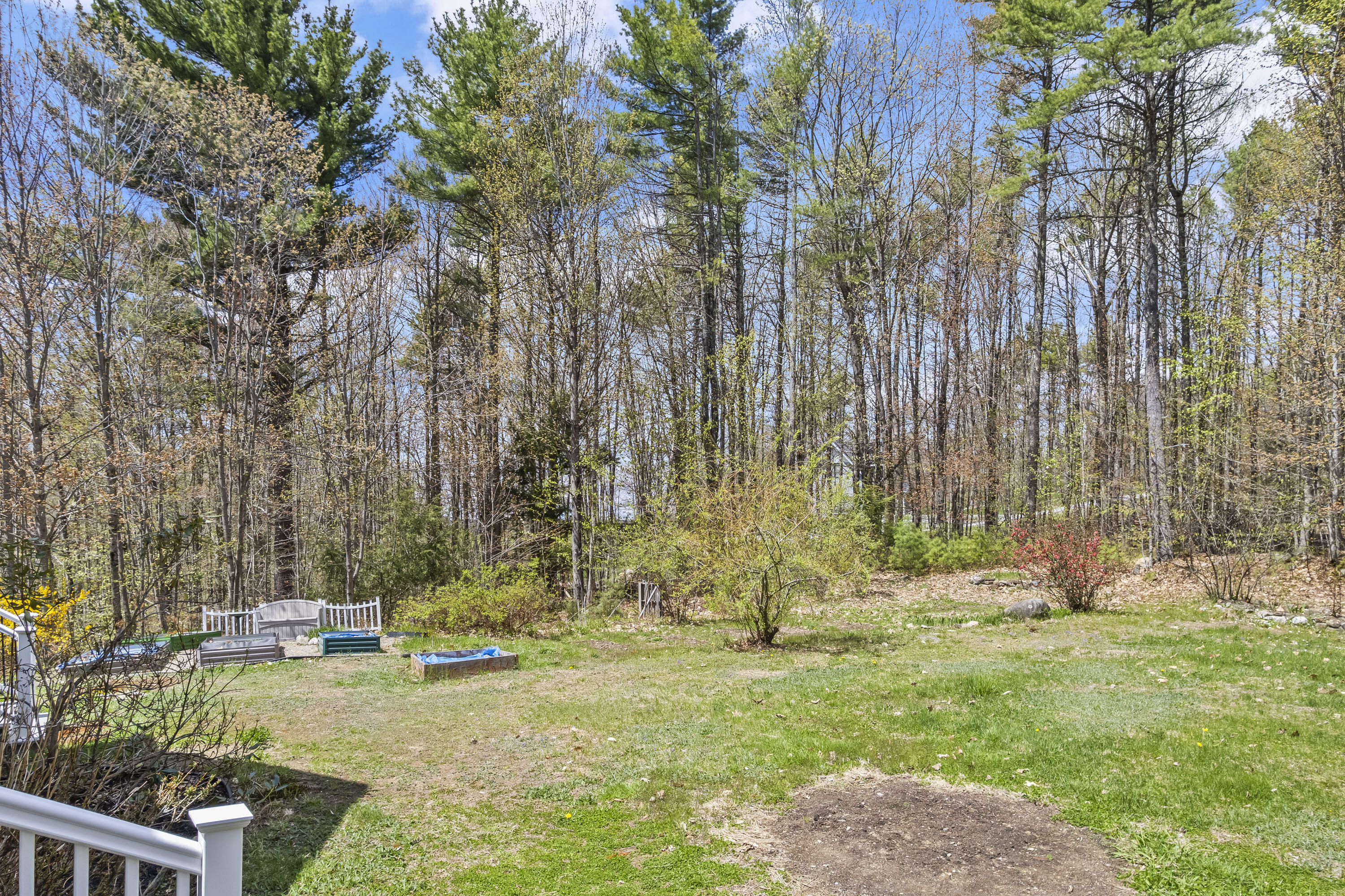 80 Maple Street Property Photo 15
