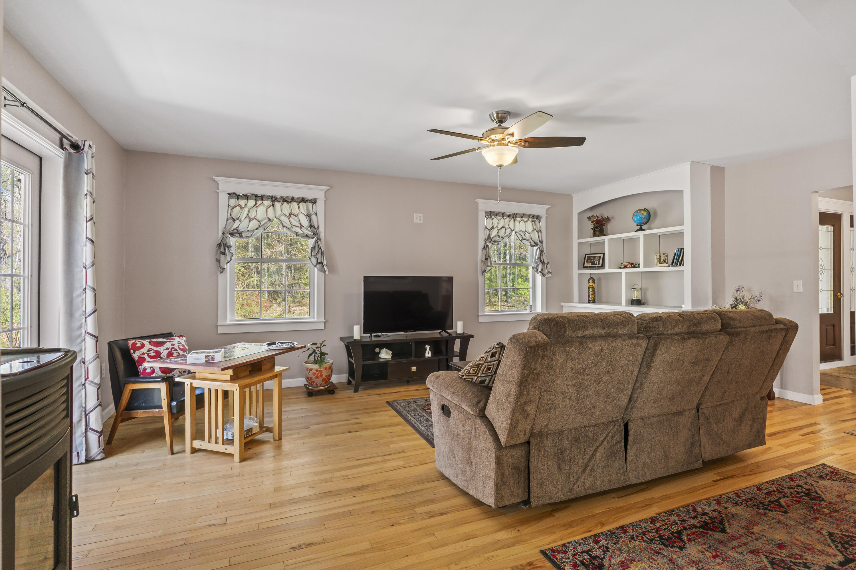80 Maple Street Property Photo 21
