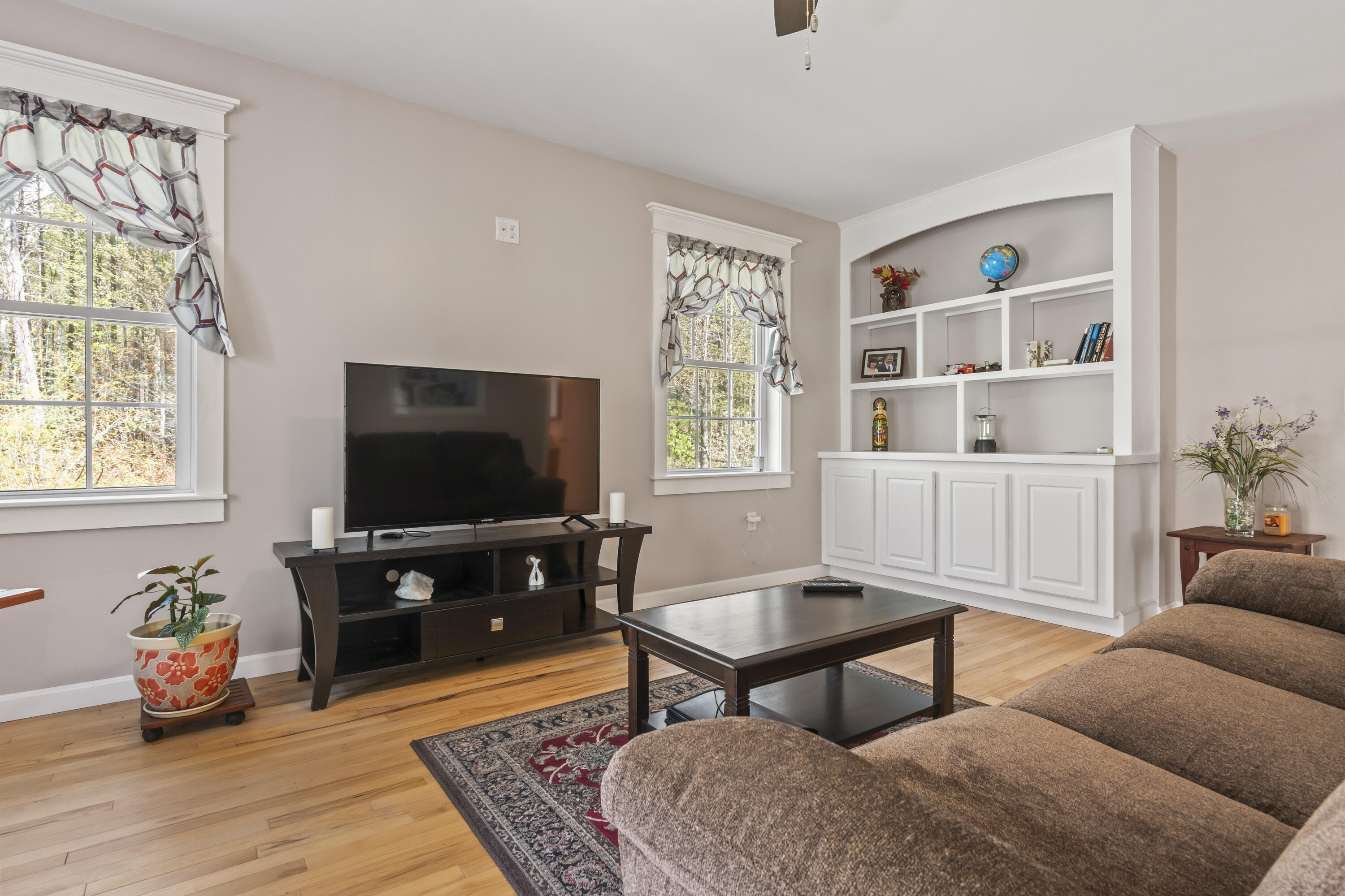 80 Maple Street Property Photo 25