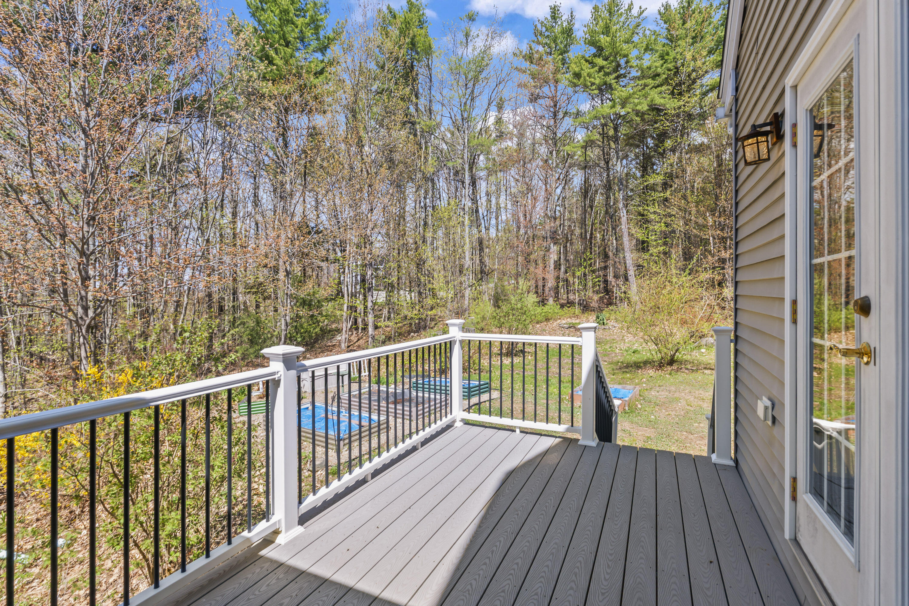 80 Maple Street Property Photo 32