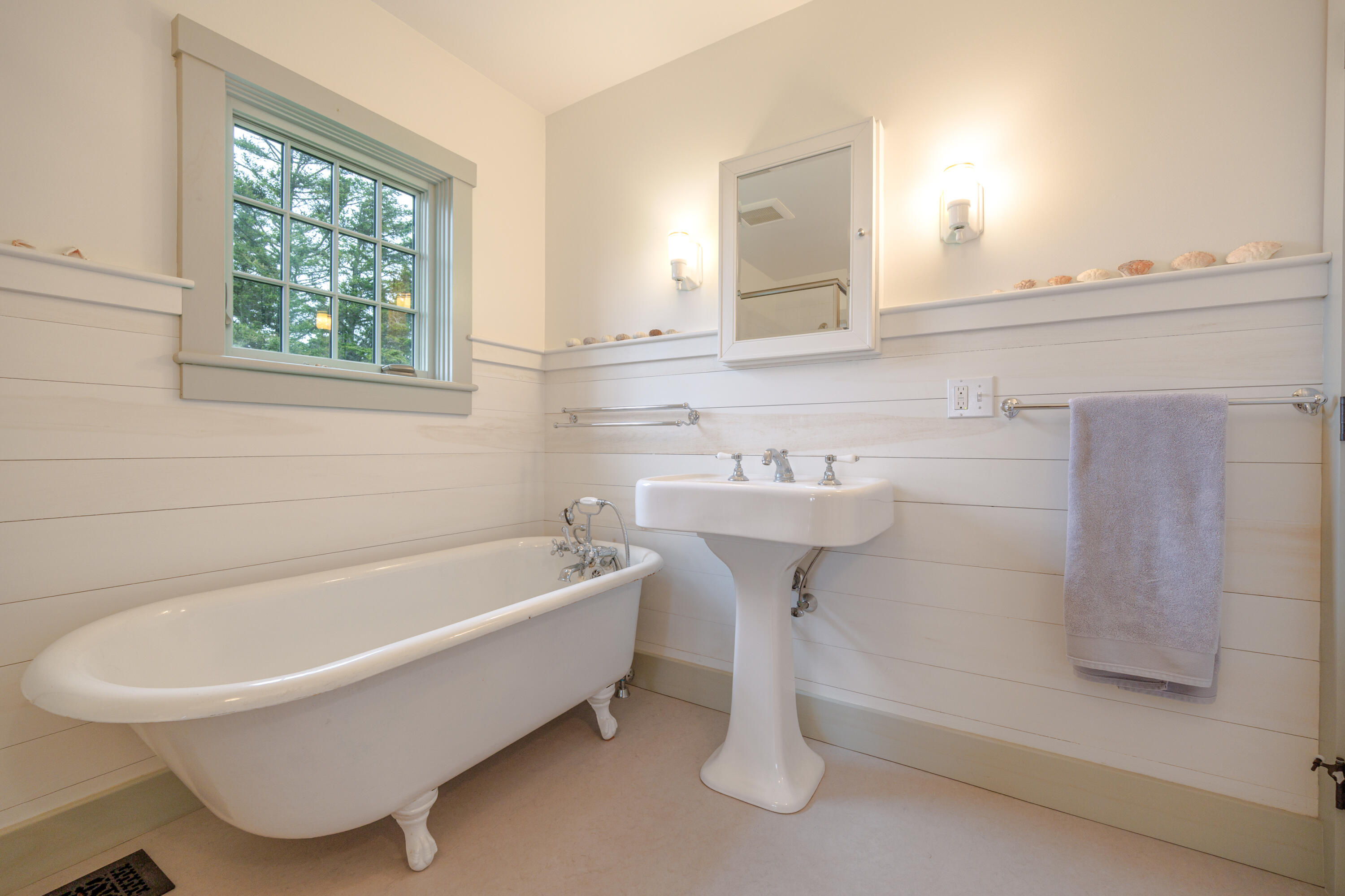 421 Petitmanan Point Road Property Photo 44