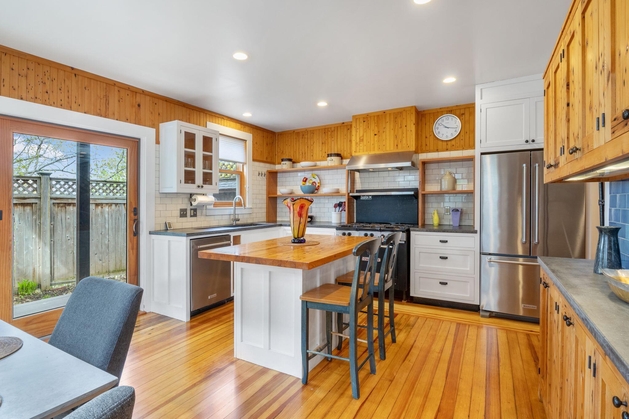 116 Sheridan Street Property Photo 11