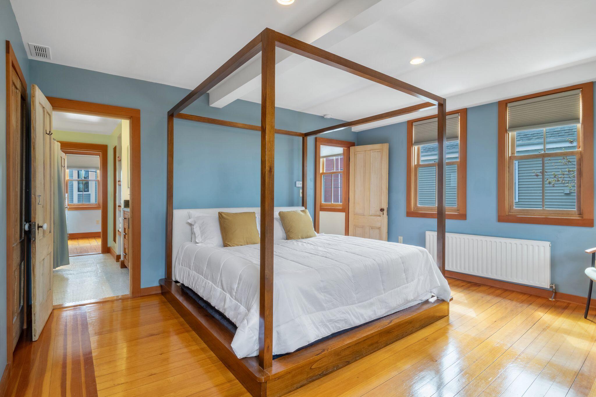 116 Sheridan Street Property Photo 24