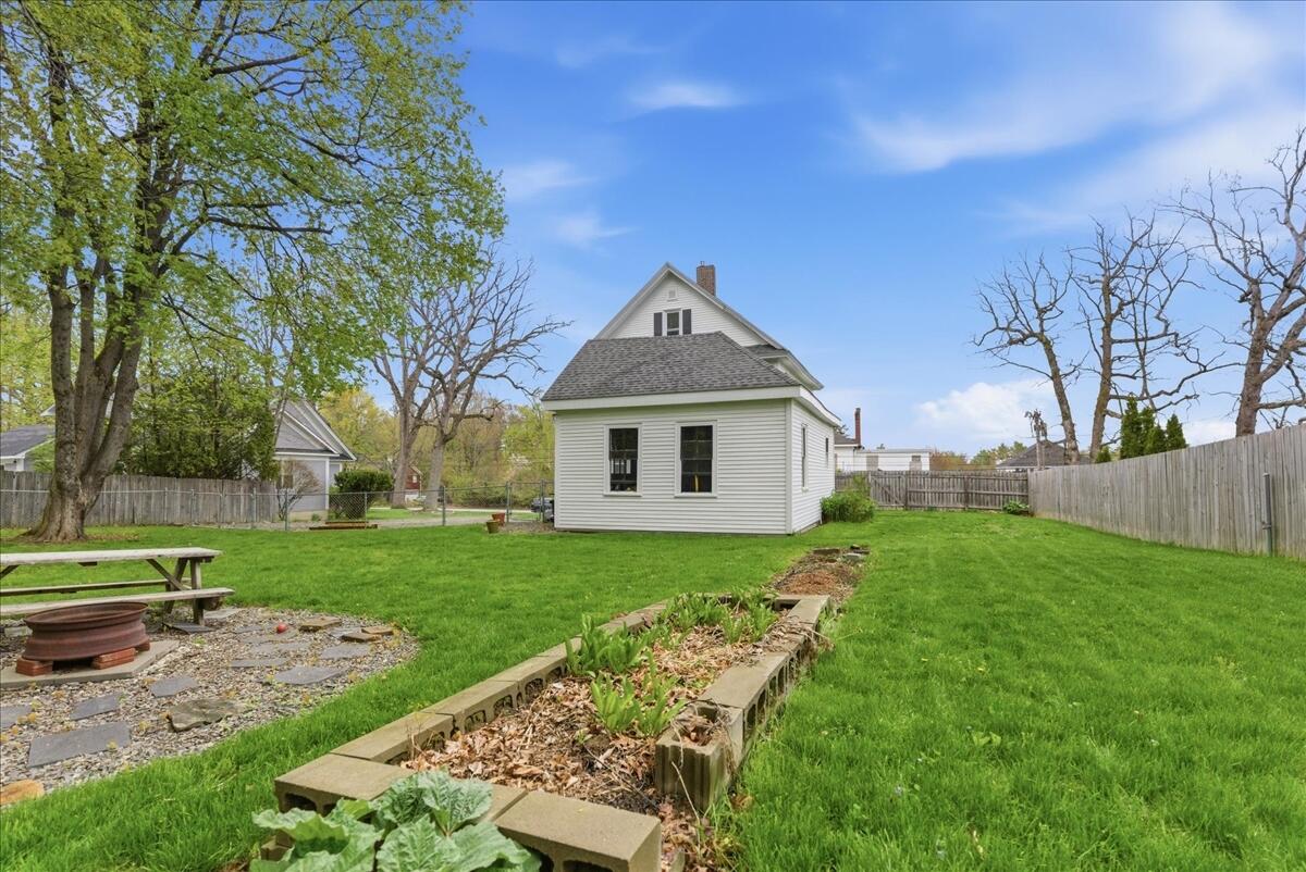 145 Dresden Avenue Property Photo 16