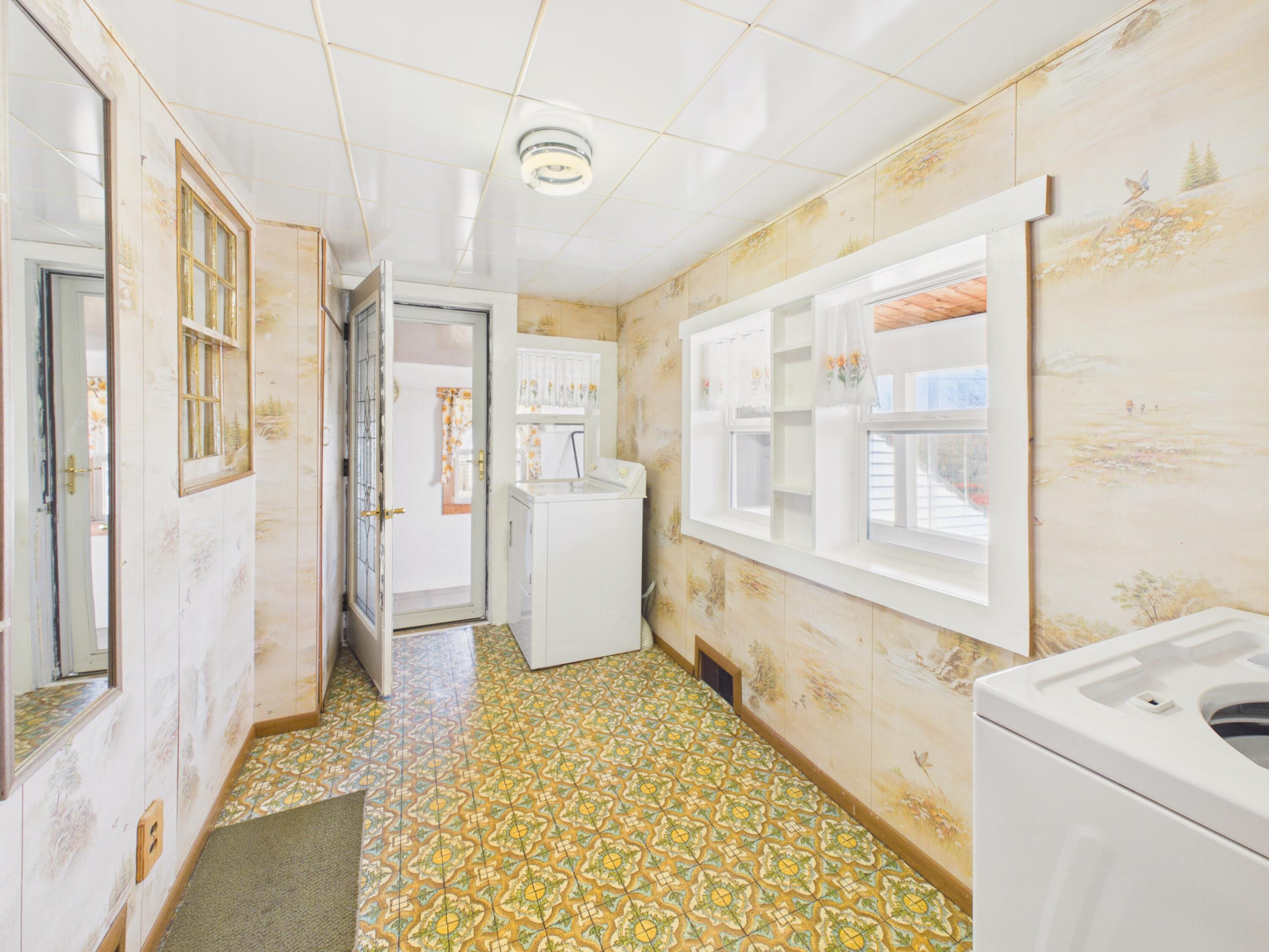 12 Patten Street Property Photo 11