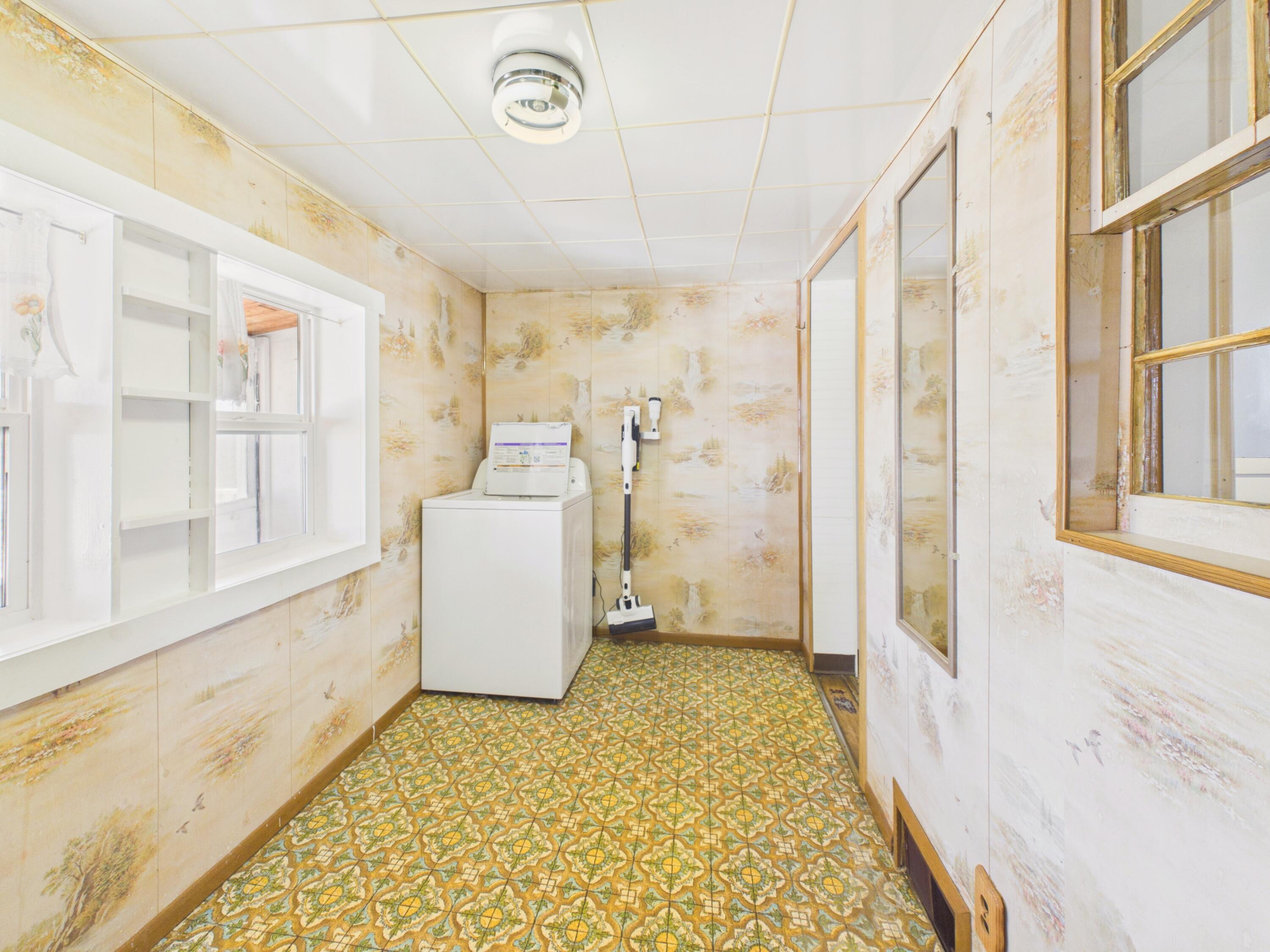 12 Patten Street Property Photo 12