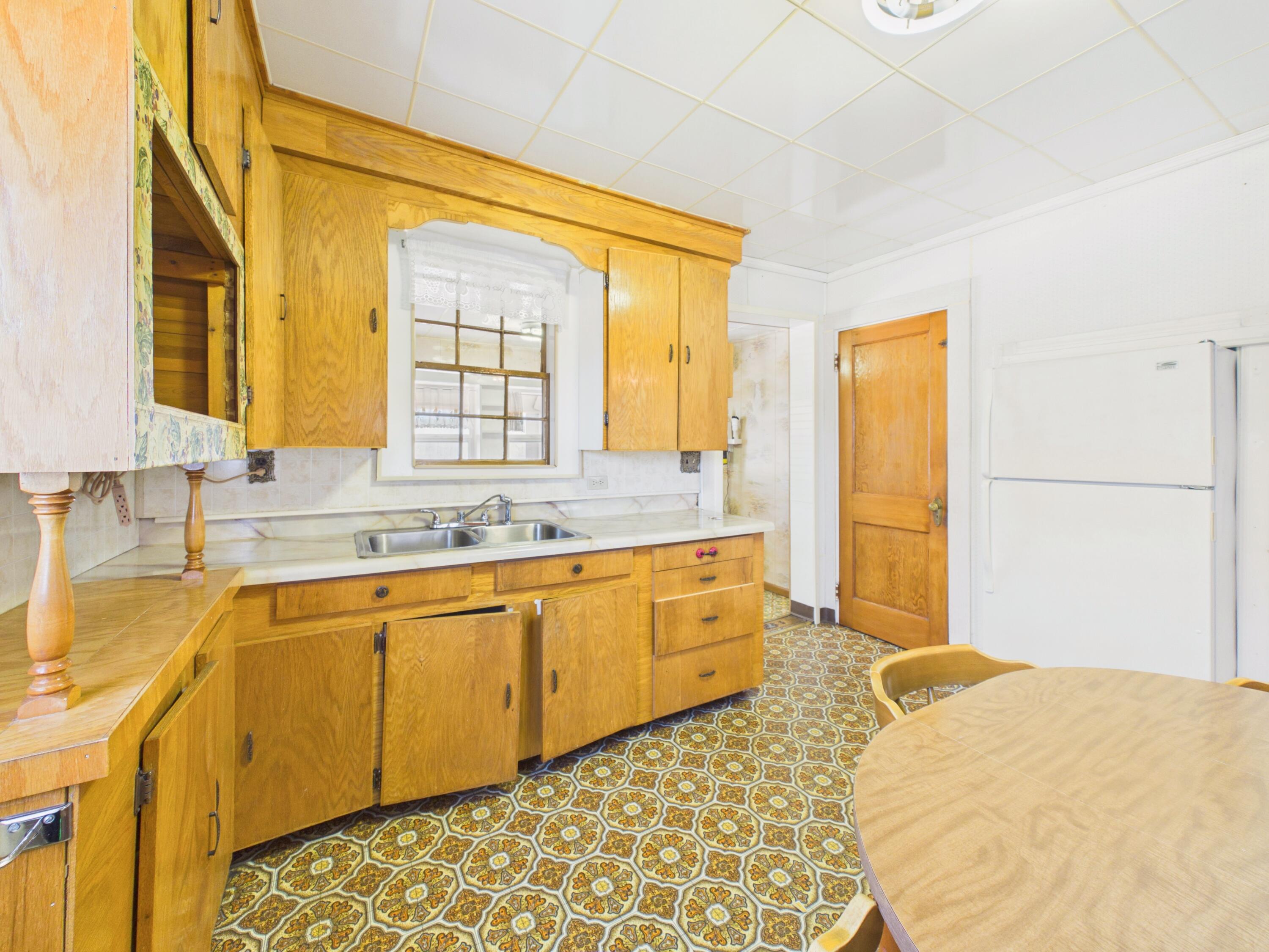 12 Patten Street Property Photo 14