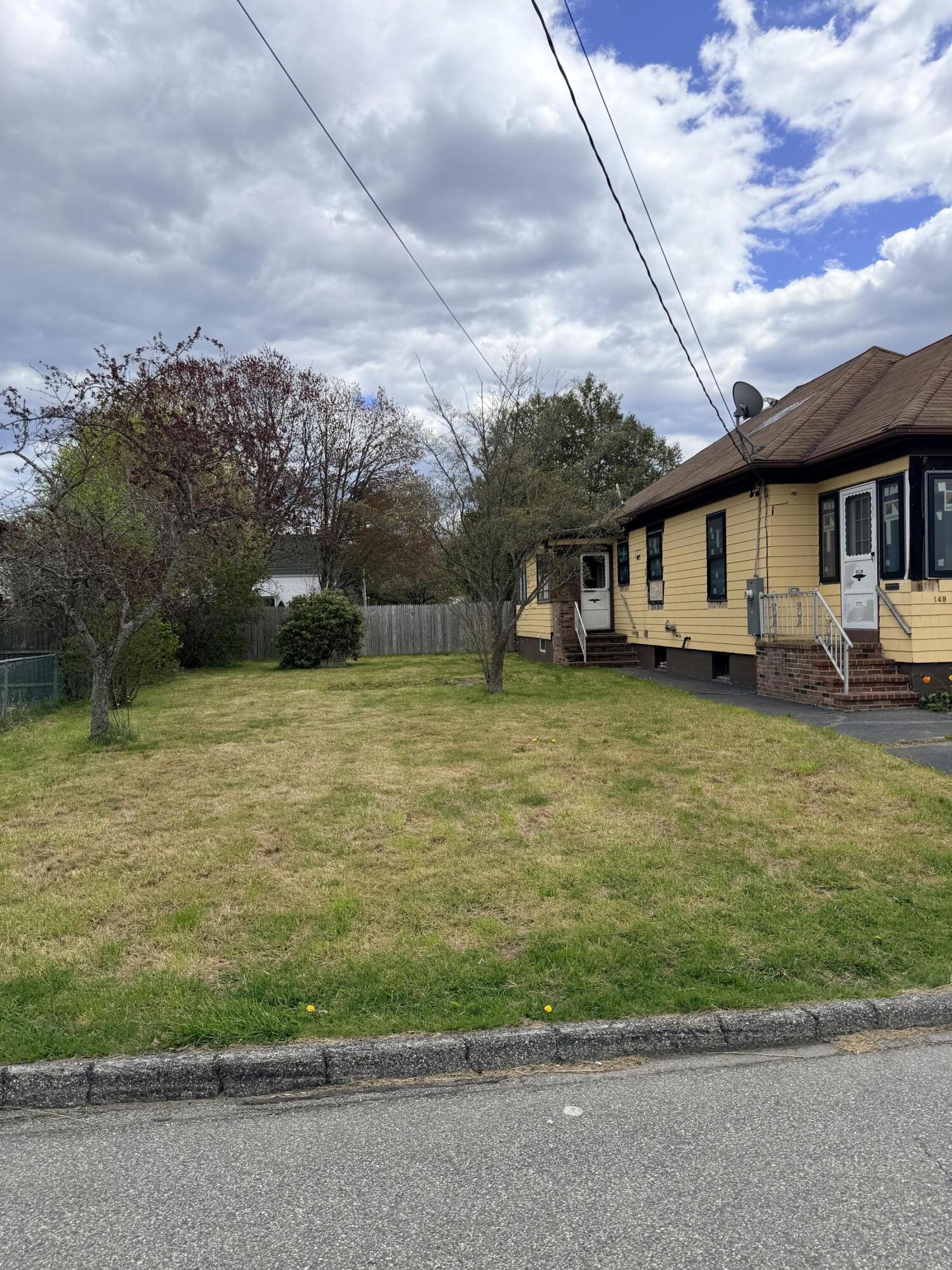 149 Summer Street Property Photo 9