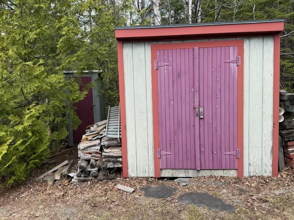 455 Mayfield Road Property Photo 5