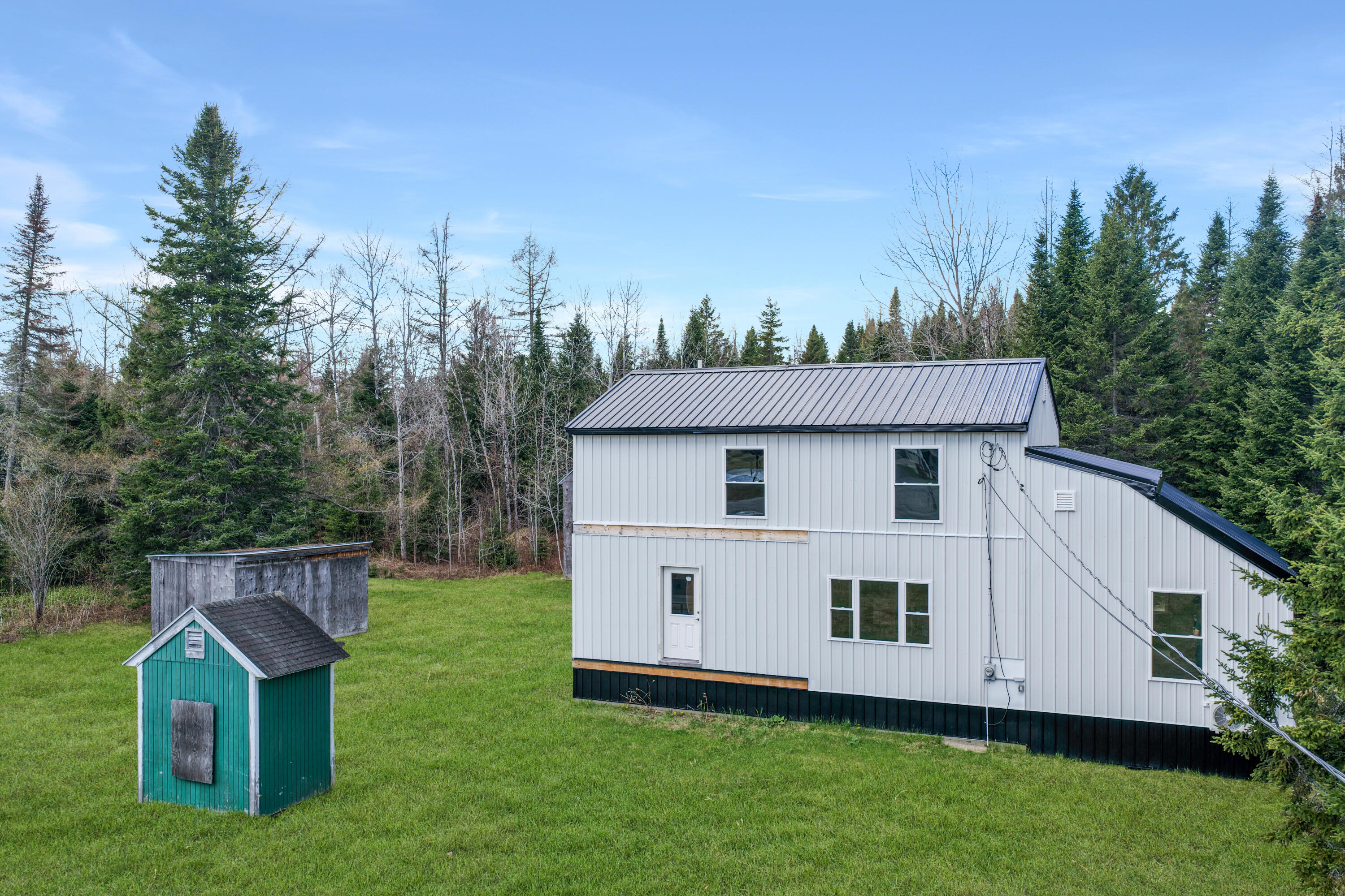 2194 Van Buren Road Property Photo 3