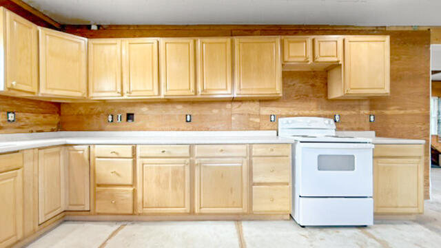 2194 Van Buren Road Property Photo 16