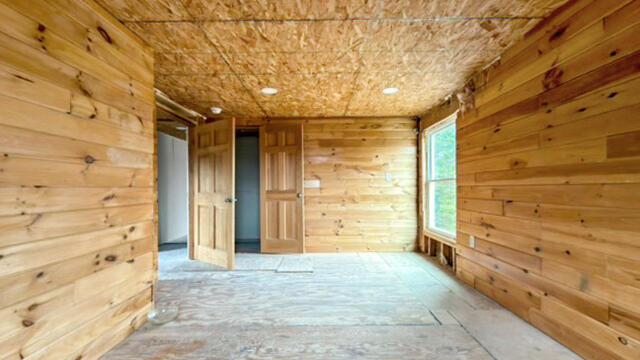 2194 Van Buren Road Property Photo 25
