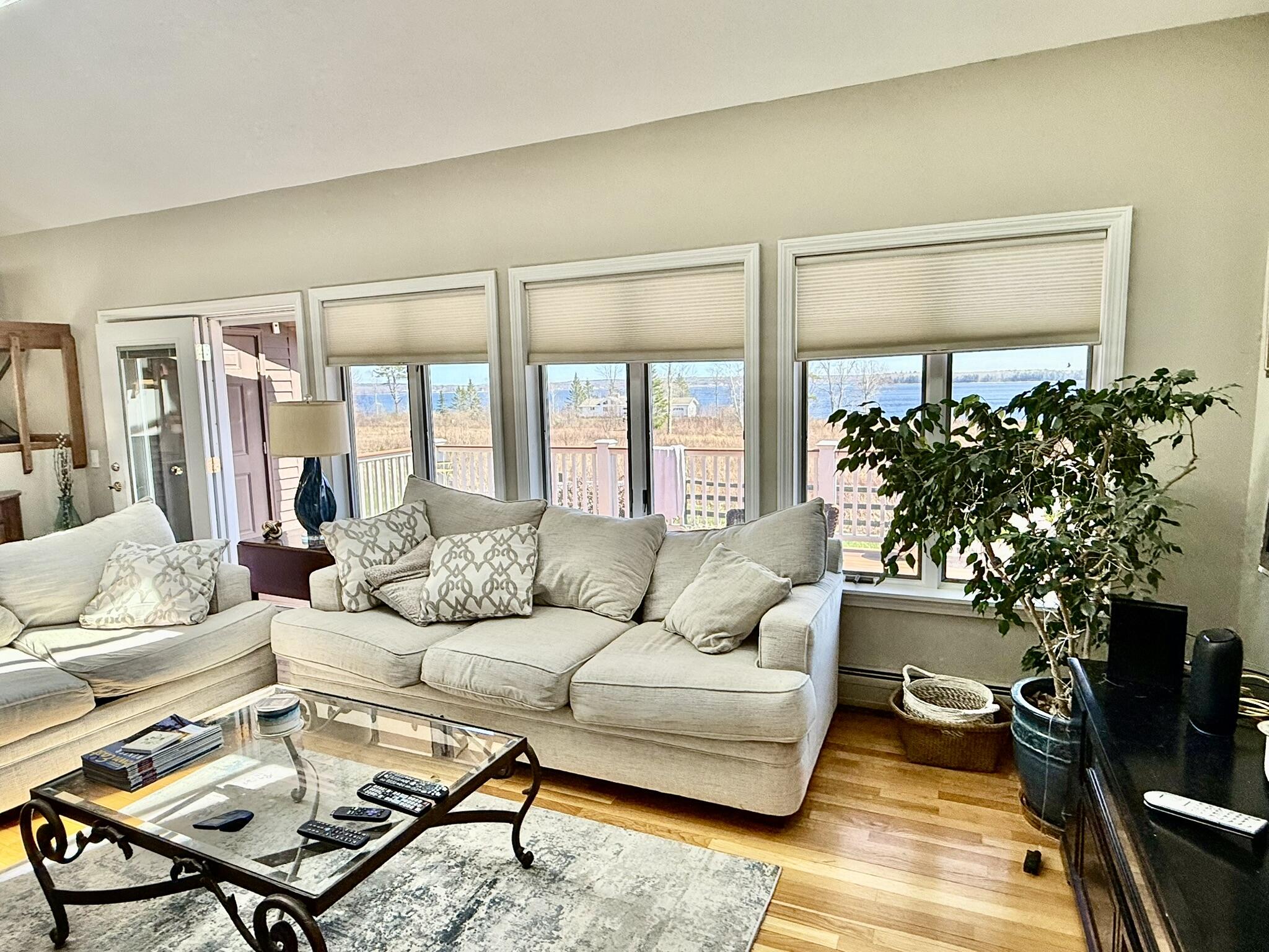 24 Fort Point Cove Road Property Photo 14