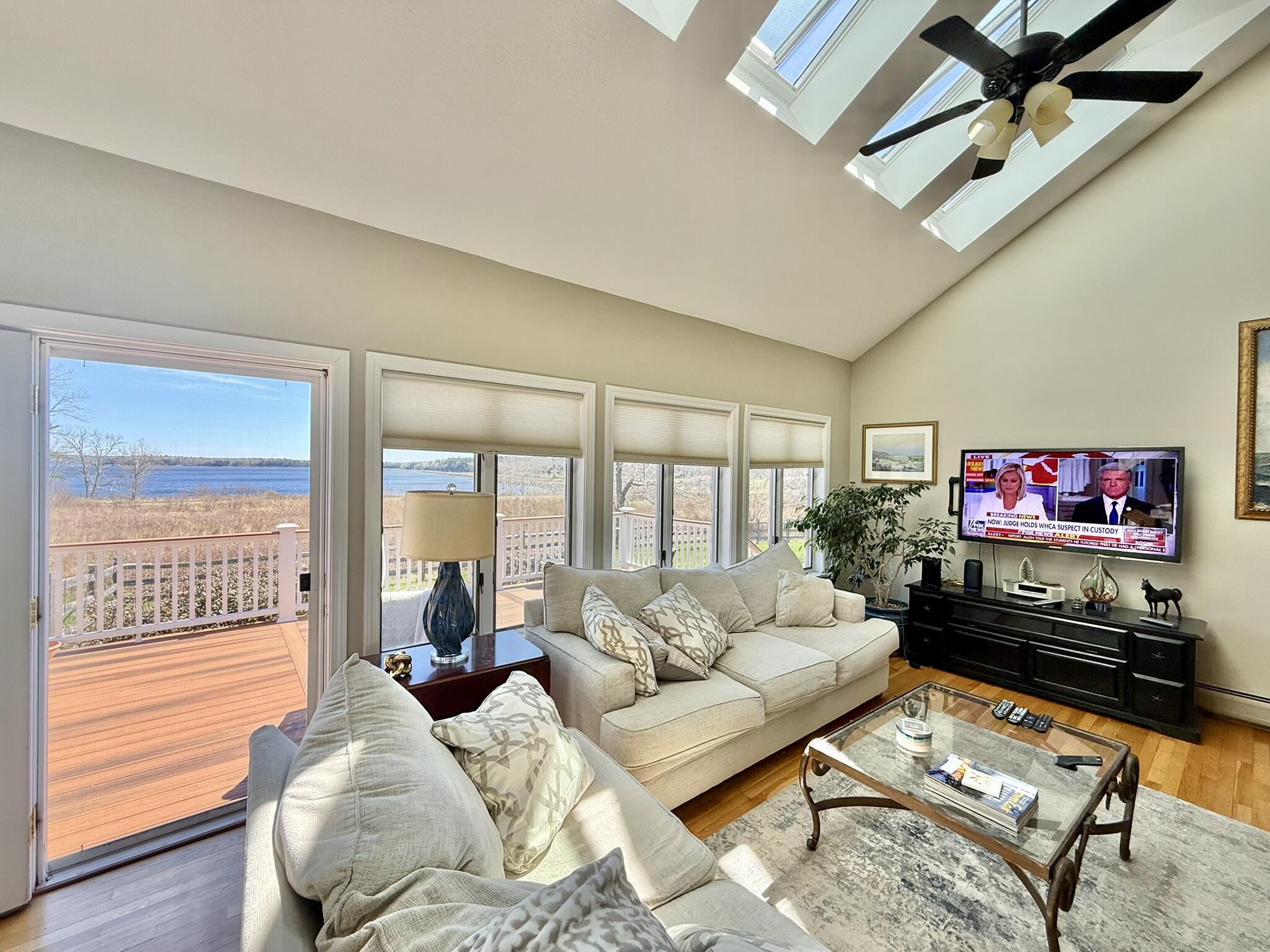 24 Fort Point Cove Road Property Photo 17