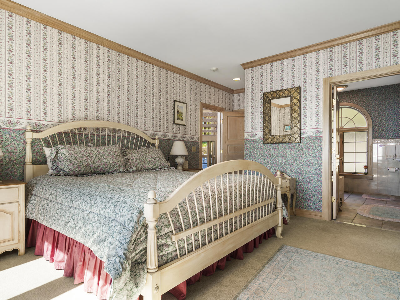 28 Yellow Head Road Property Photo 34