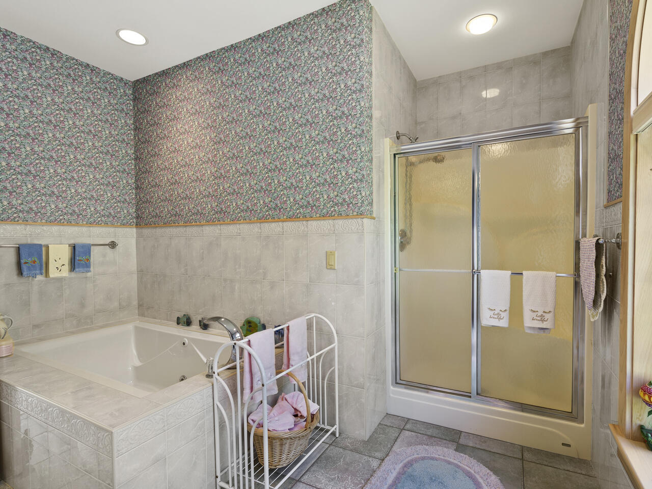 28 Yellow Head Road Property Photo 38