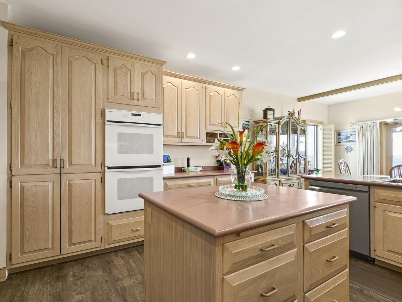 28 Yellow Head Road Property Photo 46