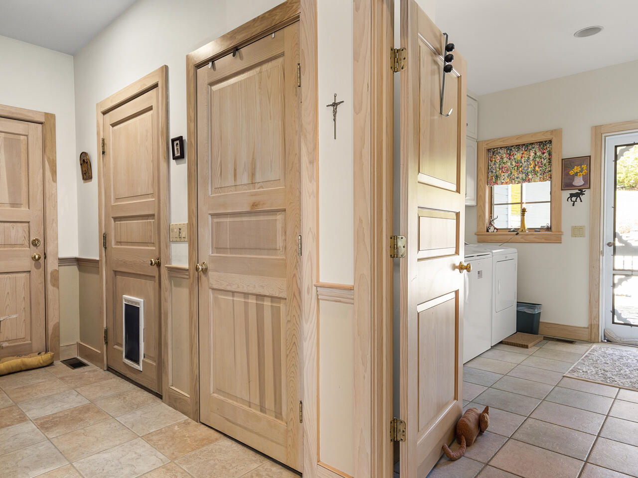 28 Yellow Head Road Property Photo 67