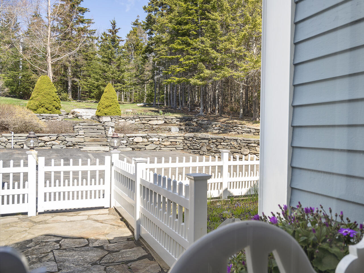 28 Yellow Head Road Property Photo 69