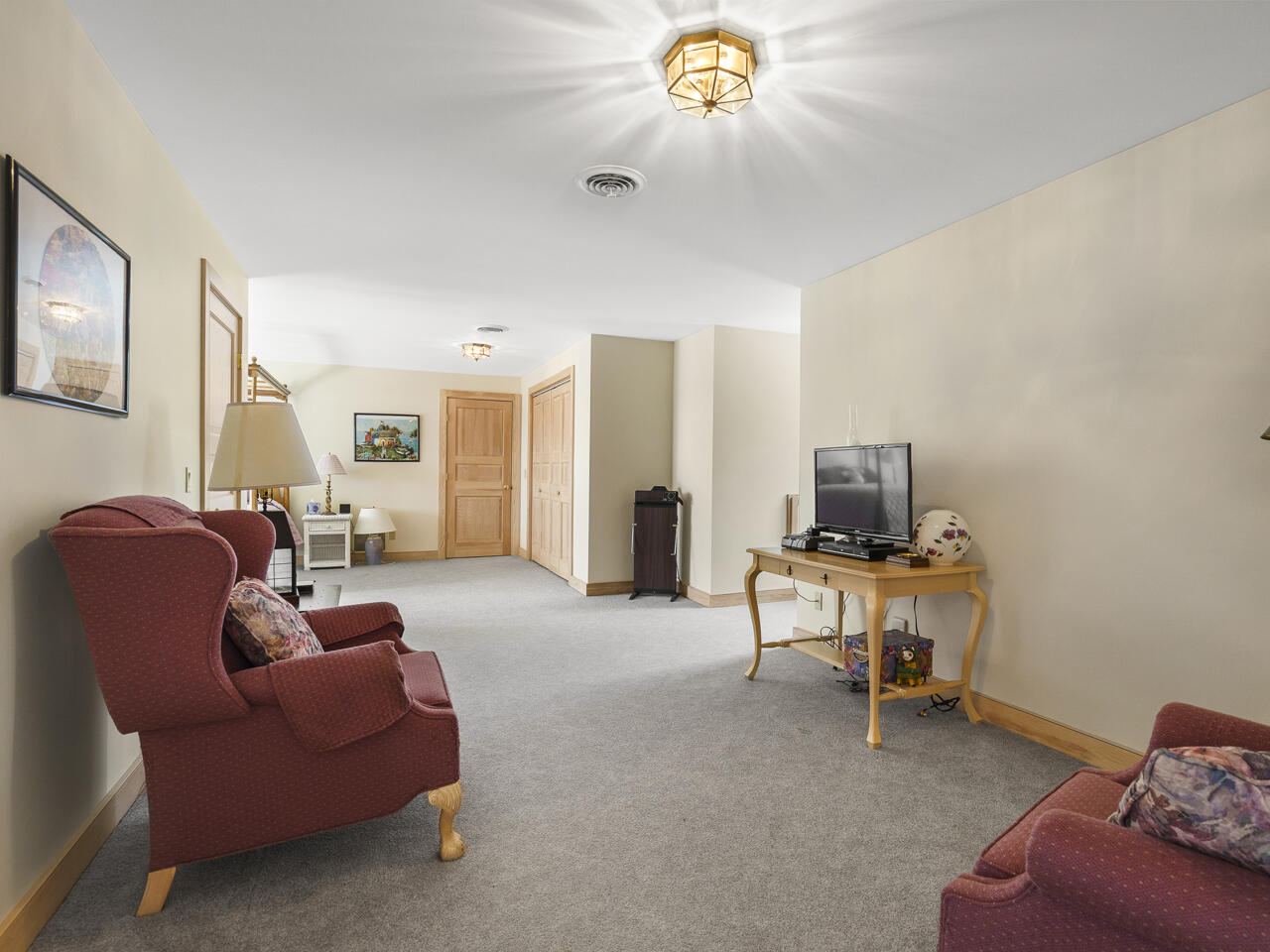28 Yellow Head Road Property Photo 97