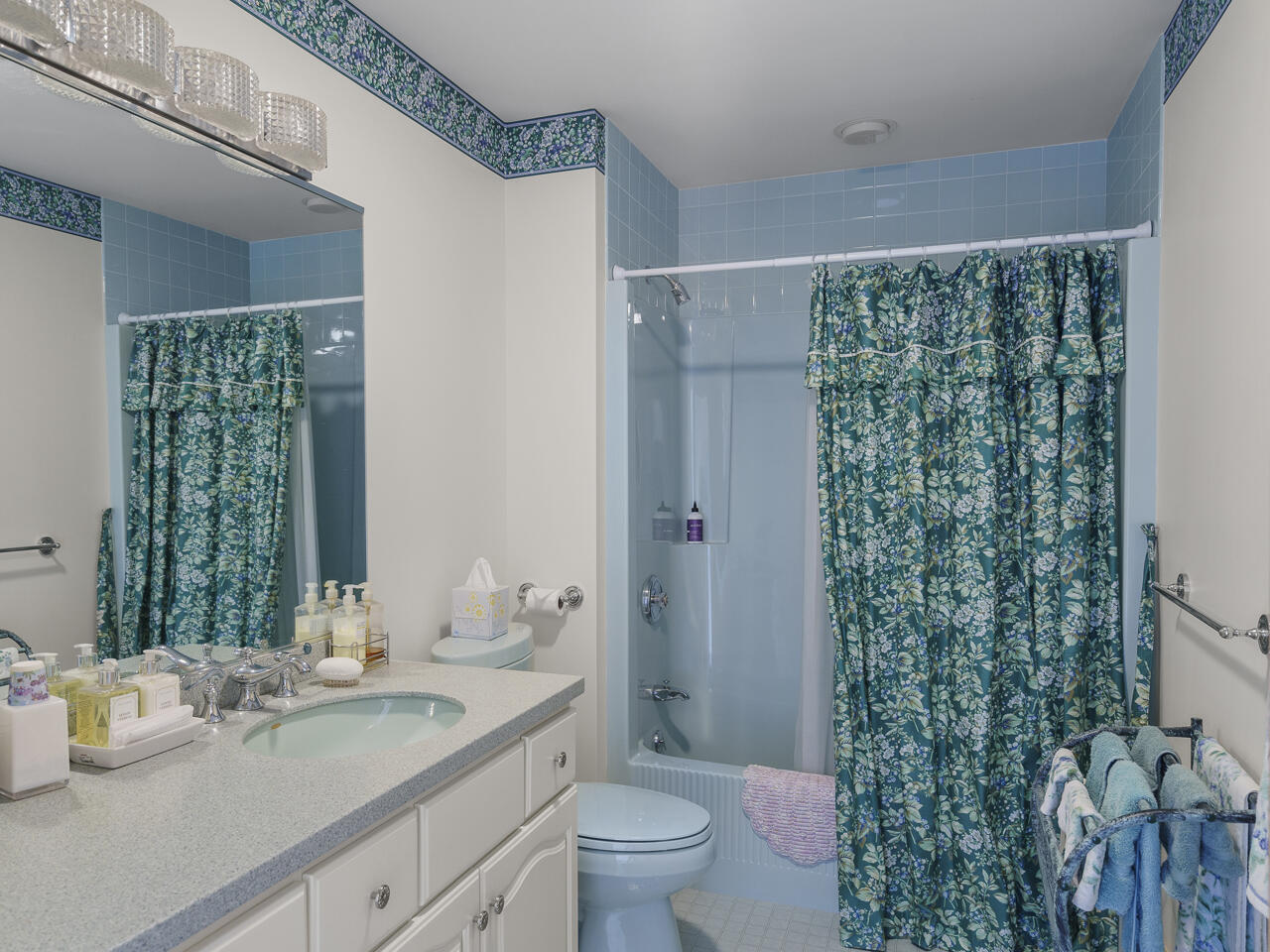 28 Yellow Head Road Property Photo 110