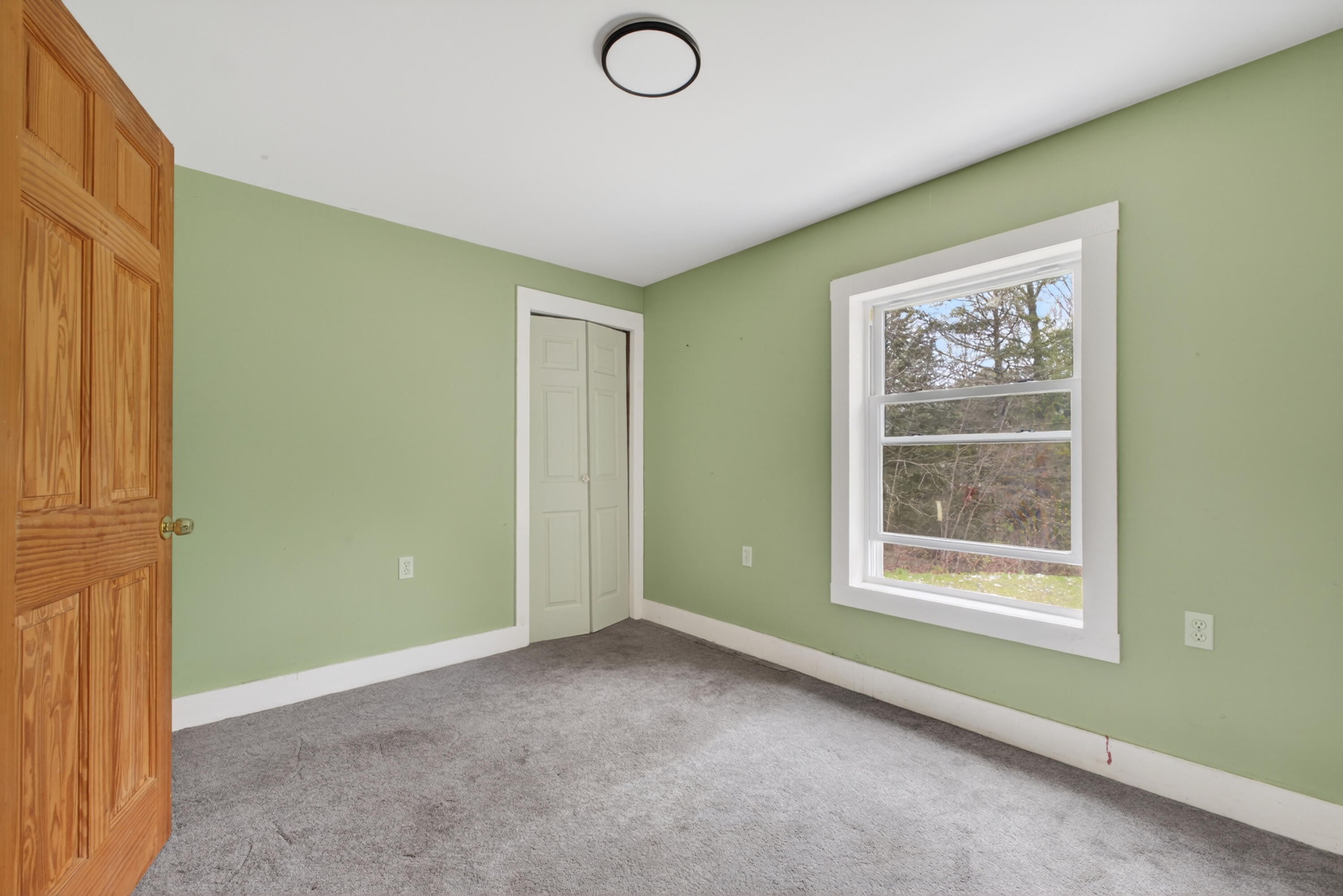 13 Carey Lane Property Photo 15