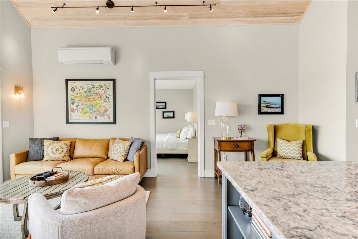48 Ocean Street Property Photo 15