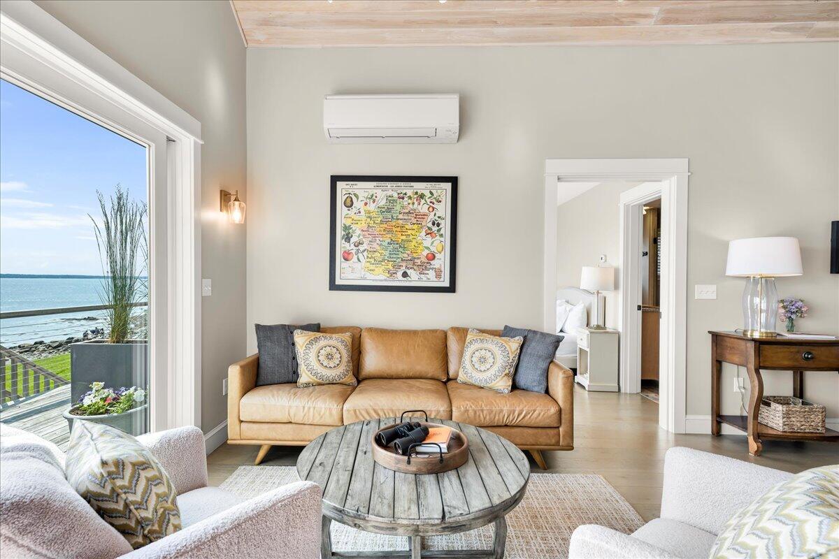48 Ocean Street Property Photo 16