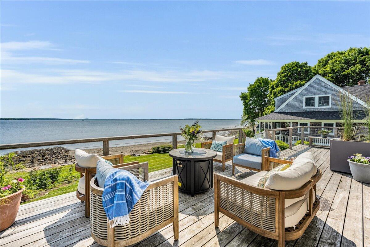 48 Ocean Street Property Photo 17