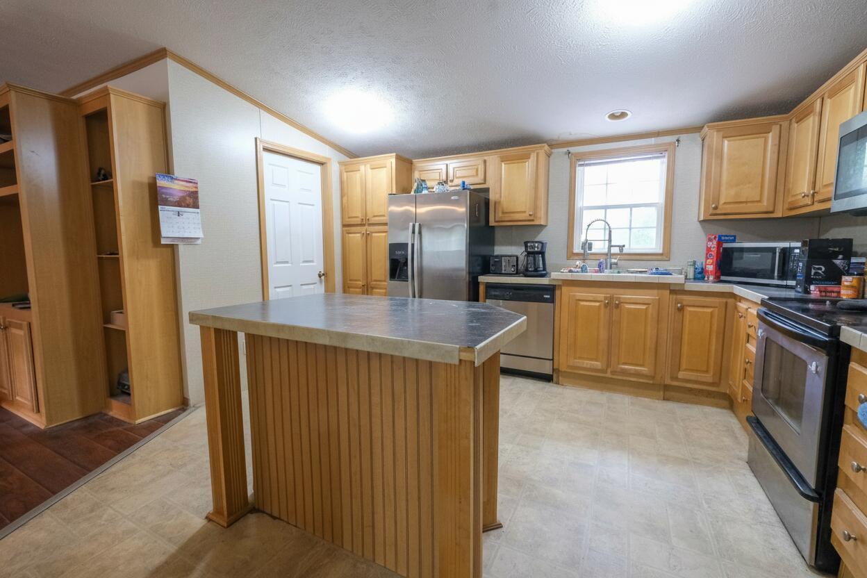16 Plains Road Property Photo 15