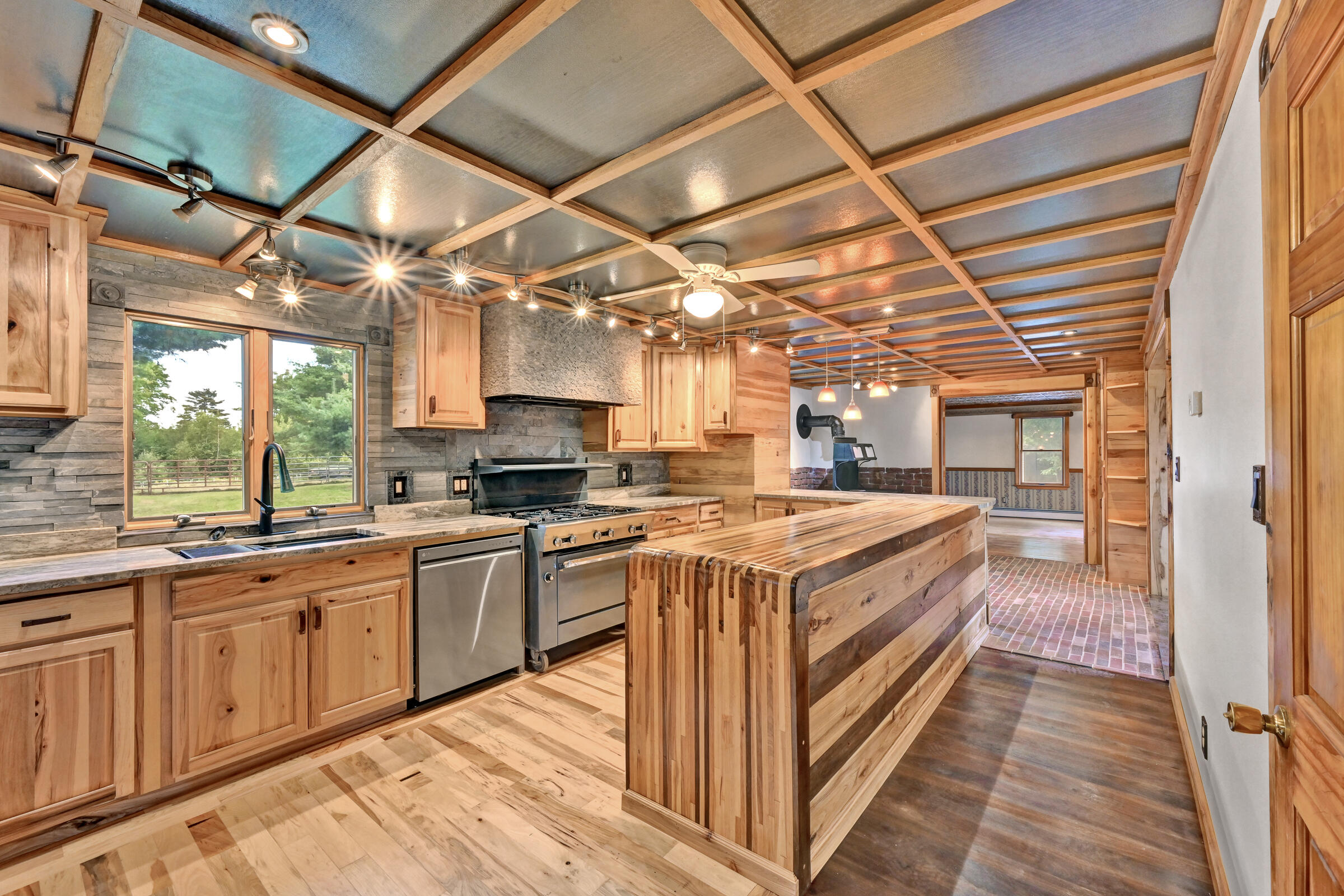 152 Couillard Road Property Photo 13