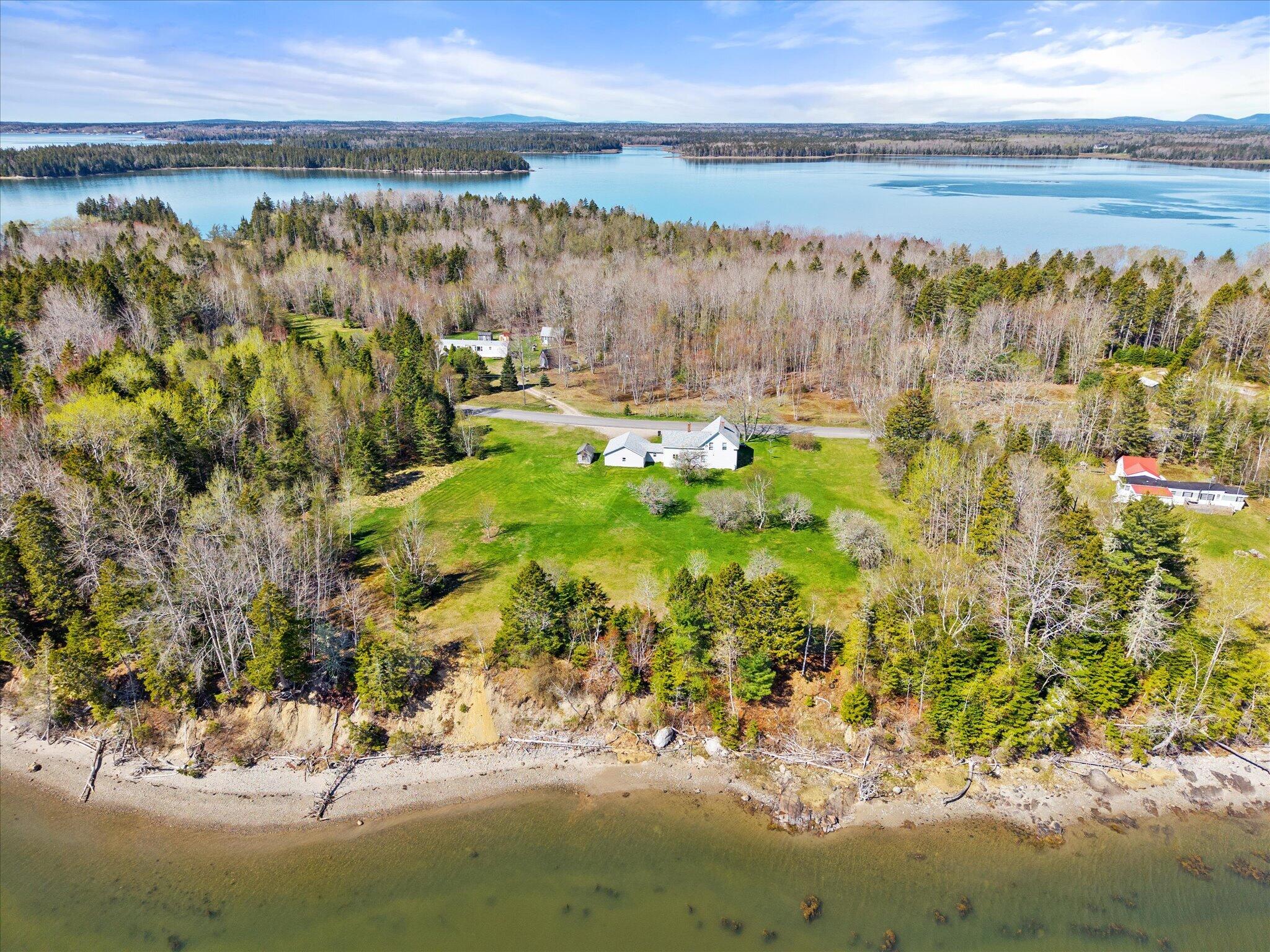 372 Rays Point Road Property Photo 12
